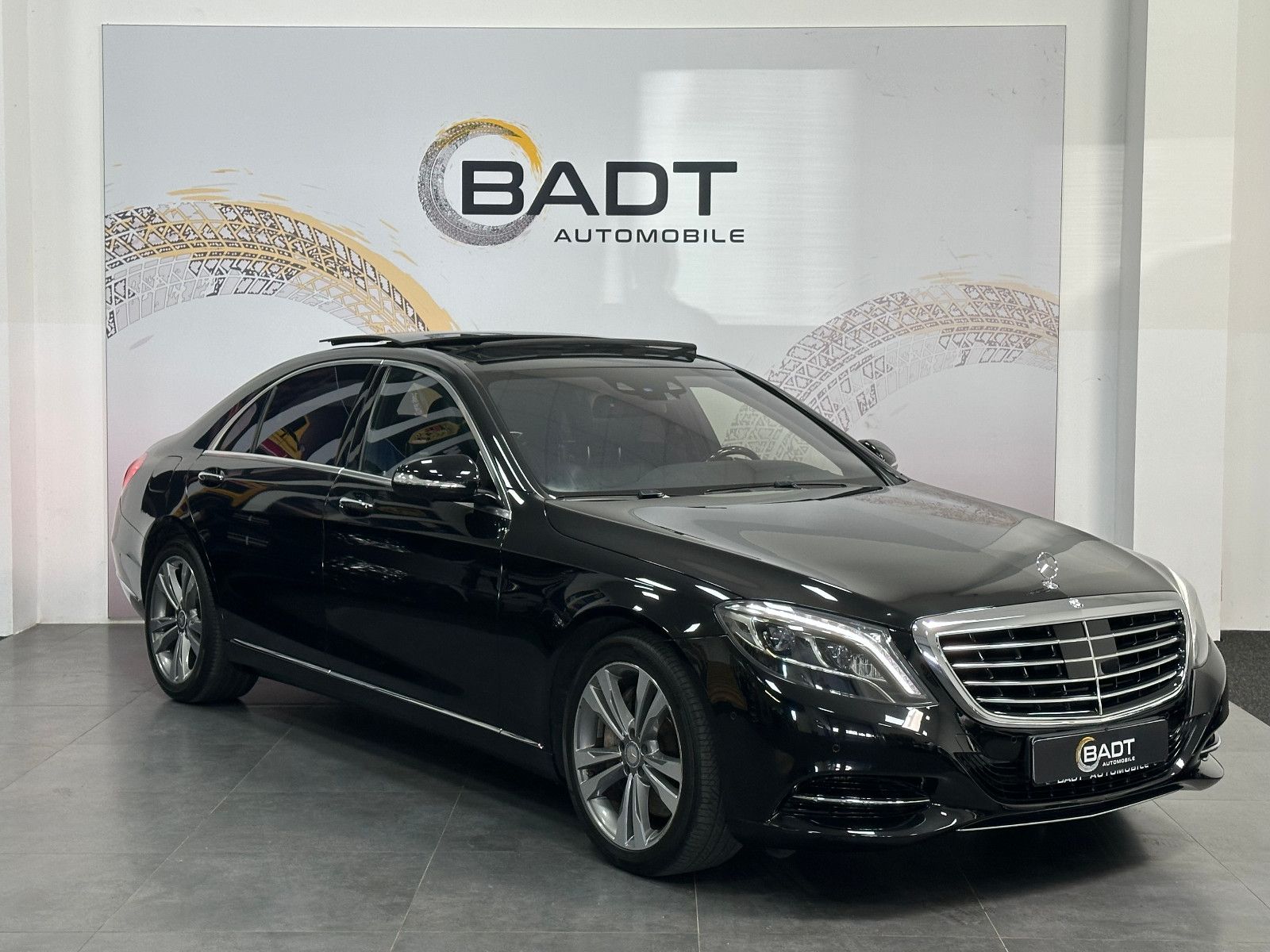 Fahrzeugabbildung Mercedes-Benz S 500 Lang*CHAUFFEUR*TV*4xMassage*PANO*360°*