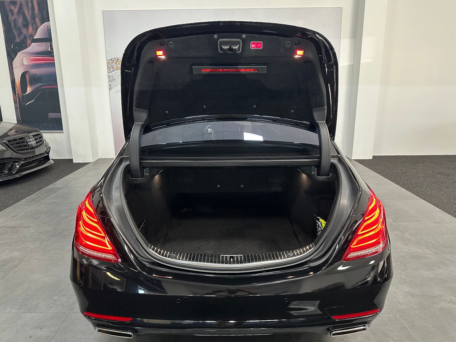 Fahrzeugabbildung Mercedes-Benz S 500 Lang*CHAUFFEUR*TV*4xMassage*PANO*360°*