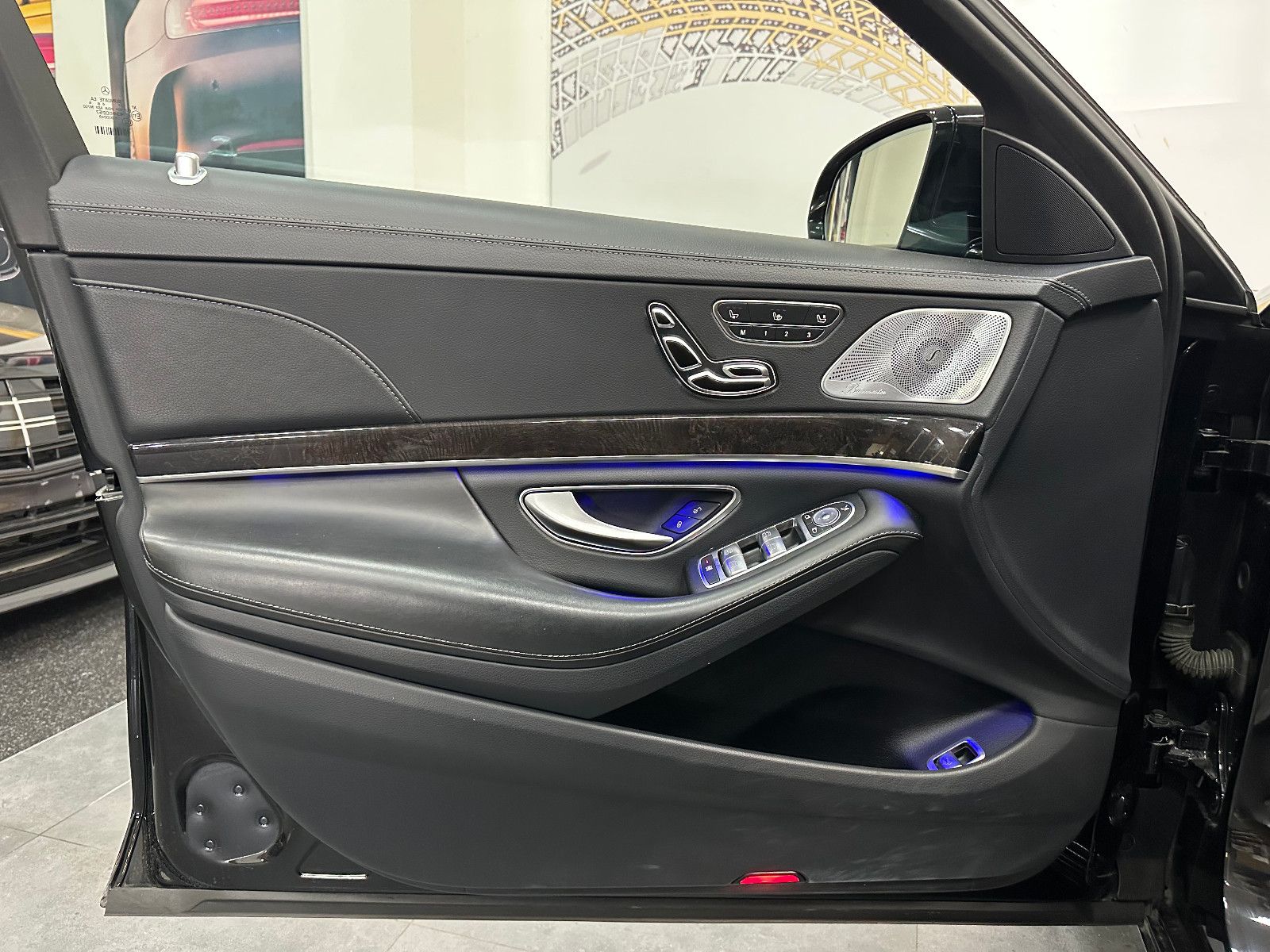 Fahrzeugabbildung Mercedes-Benz S 500 Lang*CHAUFFEUR*TV*4xMassage*PANO*360°*