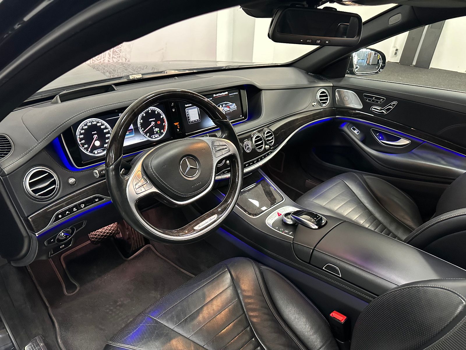 Fahrzeugabbildung Mercedes-Benz S 500 Lang*CHAUFFEUR*TV*4xMassage*PANO*360°*