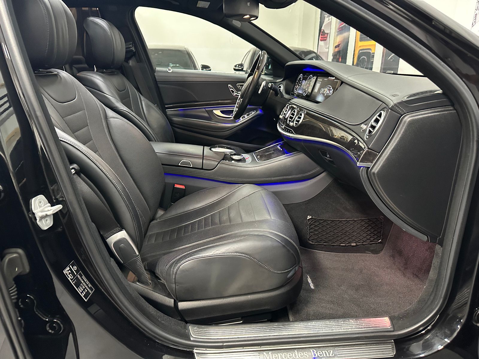 Fahrzeugabbildung Mercedes-Benz S 500 Lang*CHAUFFEUR*TV*4xMassage*PANO*360°*