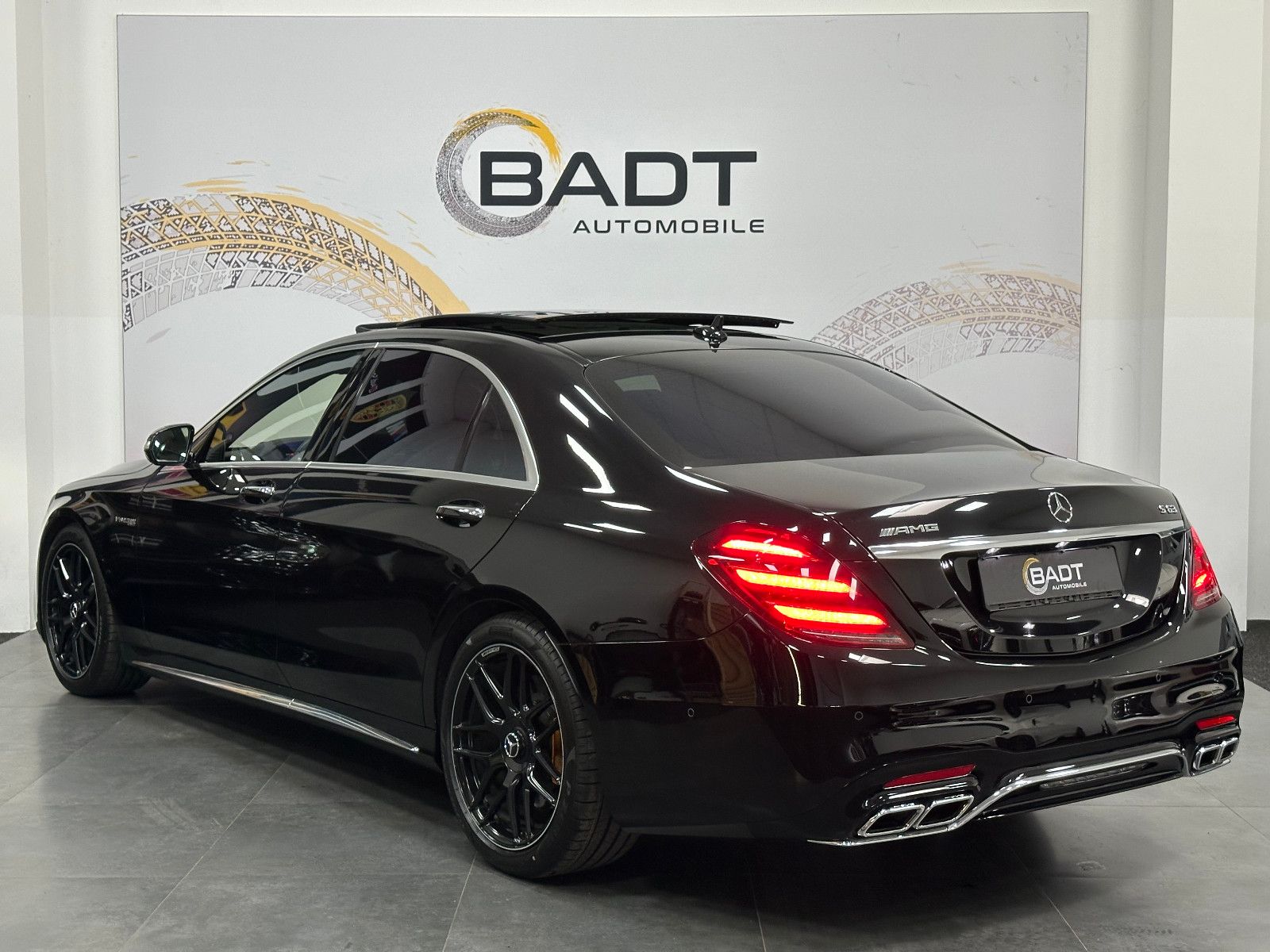 Fahrzeugabbildung Mercedes-Benz S 63 AMG 4Matic+ L*KERAMIK*VOLL*CARBON*PANO*PPF*