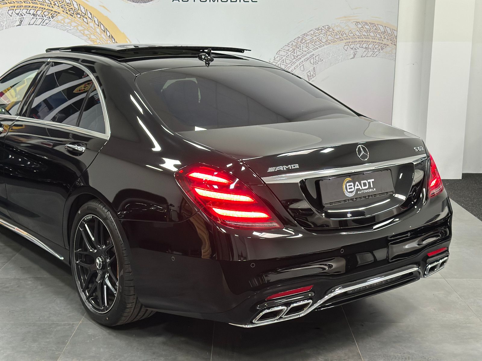 Fahrzeugabbildung Mercedes-Benz S 63 AMG 4Matic+ L*KERAMIK*VOLL*CARBON*PANO*PPF*