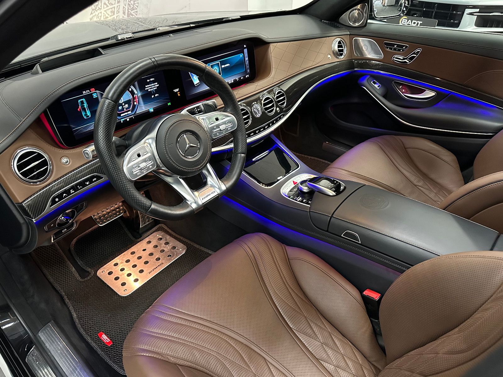 Fahrzeugabbildung Mercedes-Benz S 63 AMG 4Matic+ L*KERAMIK*VOLL*CARBON*PANO*PPF*