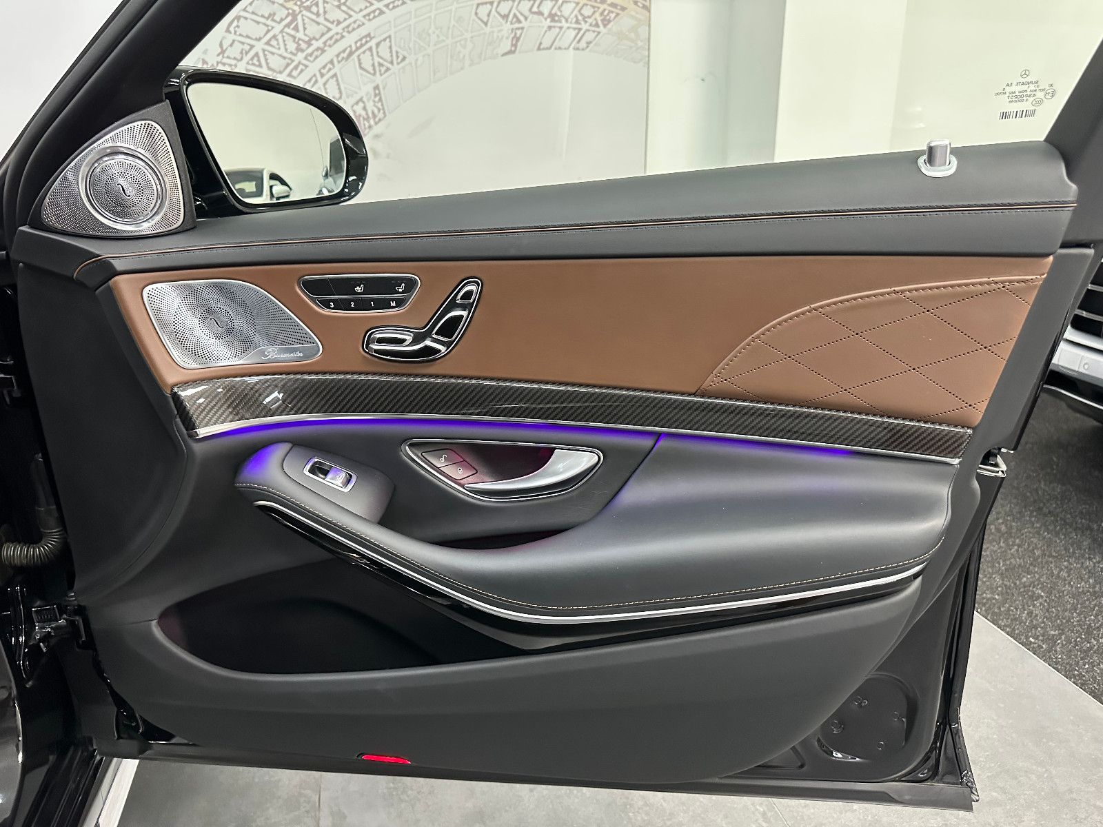Fahrzeugabbildung Mercedes-Benz S 63 AMG 4Matic+ L*KERAMIK*VOLL*CARBON*PANO*PPF*