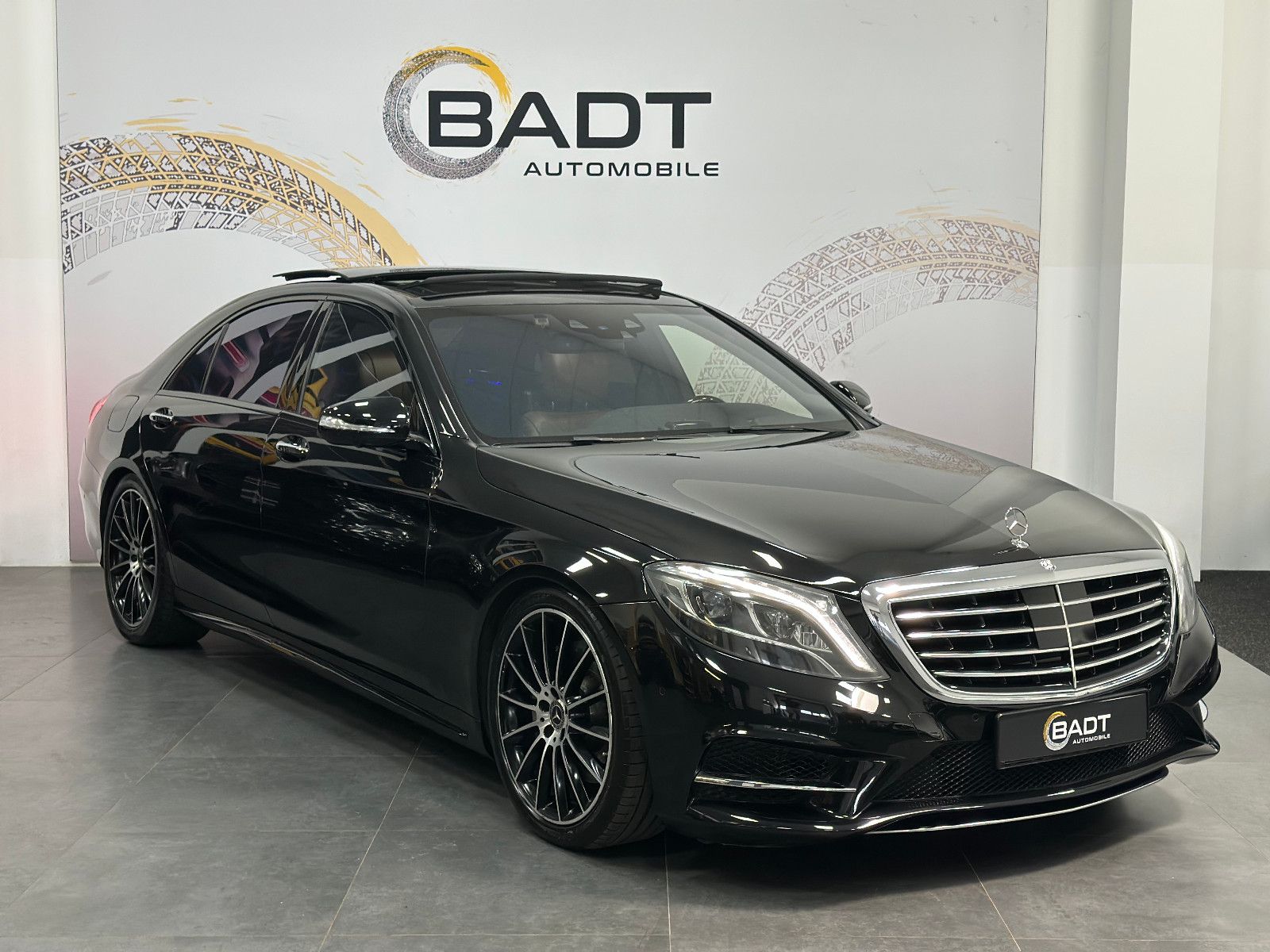 Fahrzeugabbildung Mercedes-Benz S 500 Lang *TV*HUD*4xMassage*PANO*AMG LINE*360°"