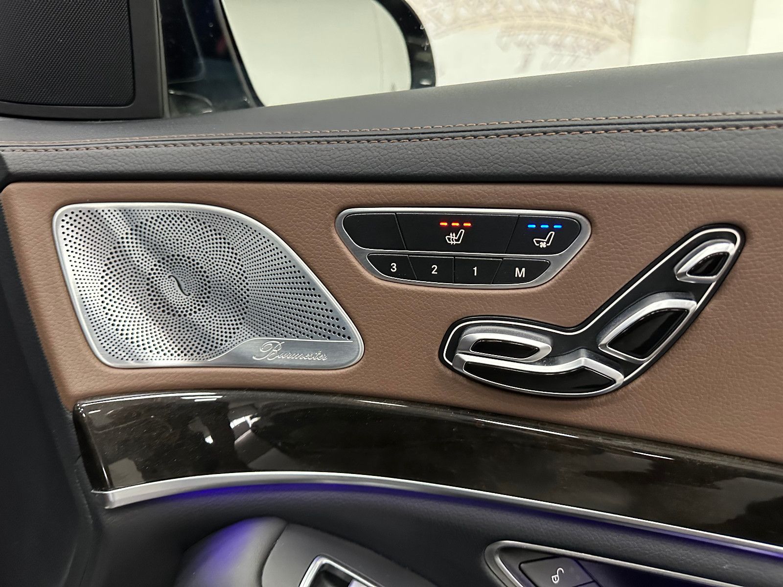 Fahrzeugabbildung Mercedes-Benz S 500 Lang *TV*HUD*4xMassage*PANO*AMG LINE*360°"