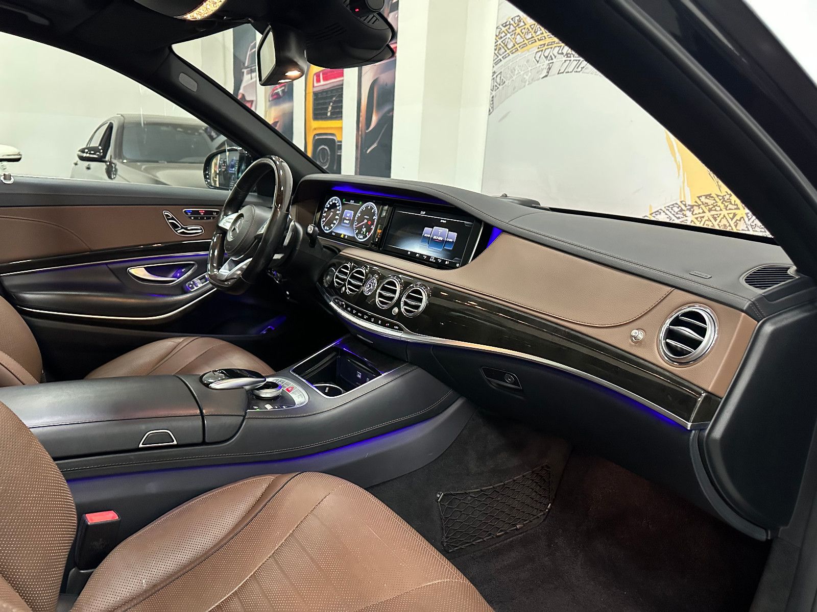 Fahrzeugabbildung Mercedes-Benz S 500 Lang *TV*HUD*4xMassage*PANO*AMG LINE*360°"