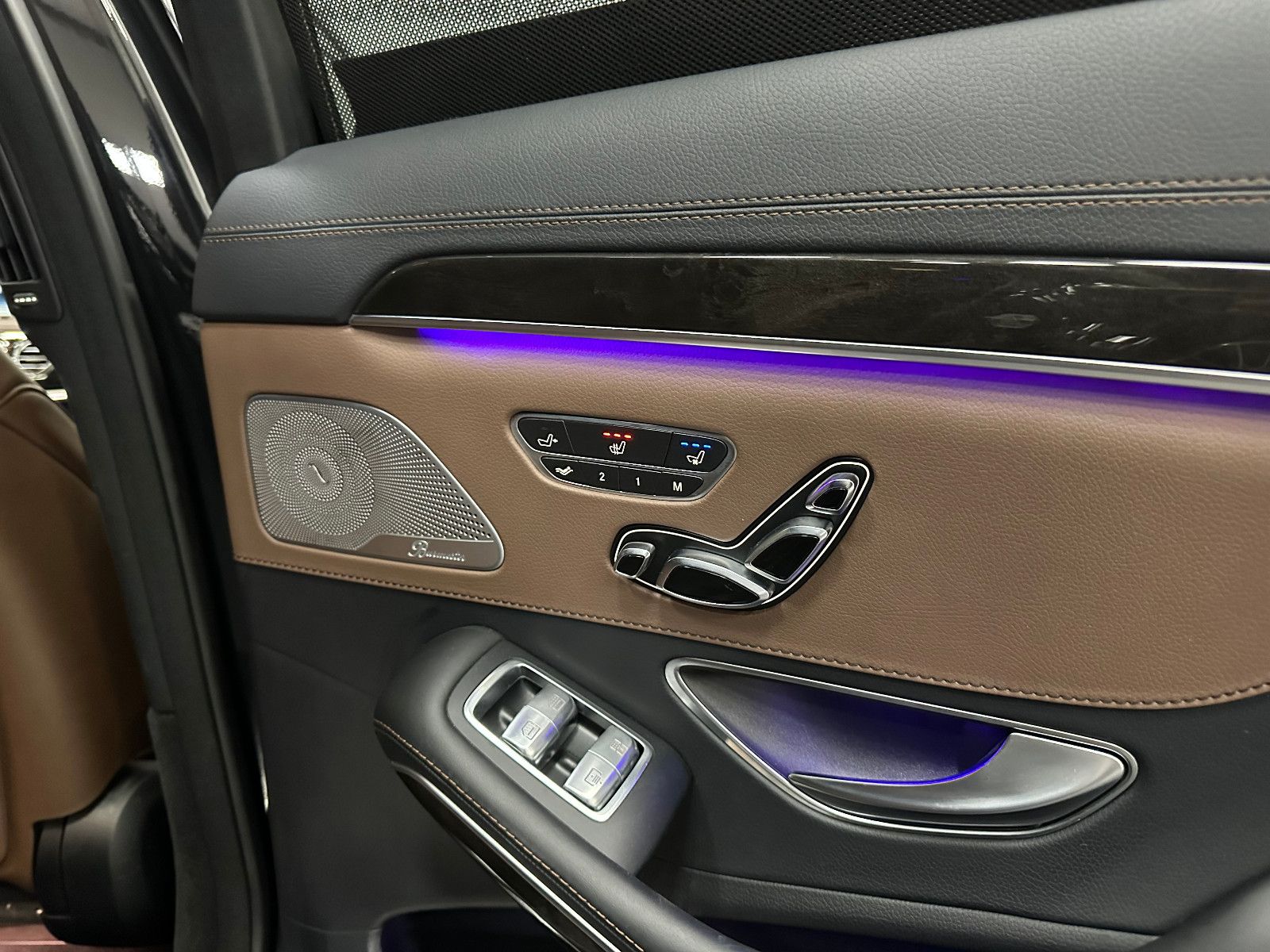 Fahrzeugabbildung Mercedes-Benz S 500 Lang *TV*HUD*4xMassage*PANO*AMG LINE*360°"