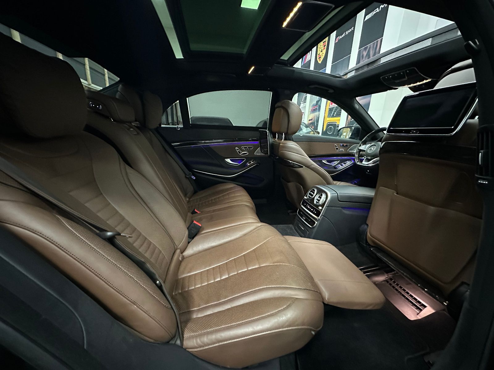 Fahrzeugabbildung Mercedes-Benz S 500 Lang *TV*HUD*4xMassage*PANO*AMG LINE*360°"