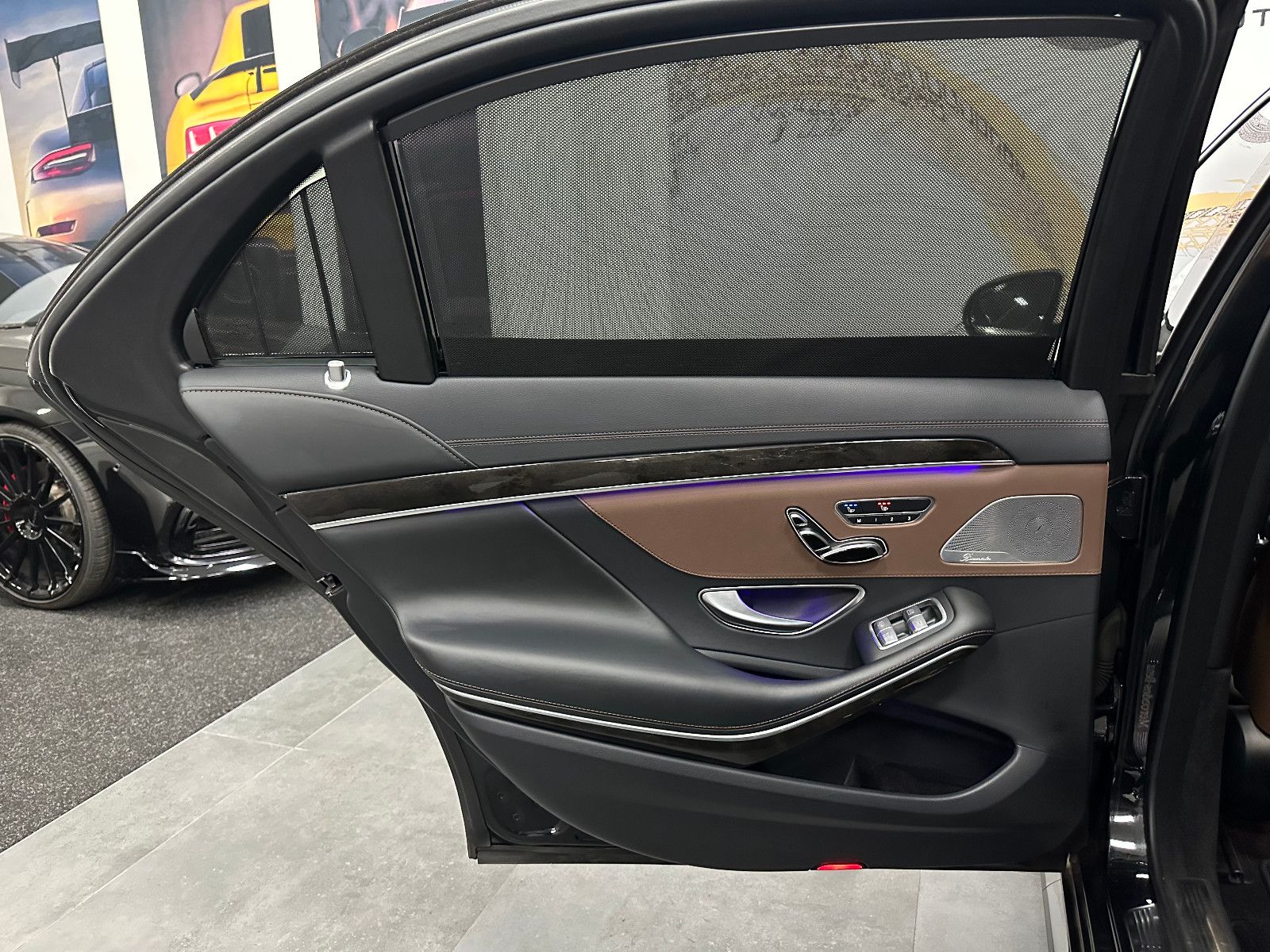 Fahrzeugabbildung Mercedes-Benz S 500 Lang *TV*HUD*4xMassage*PANO*AMG LINE*360°"