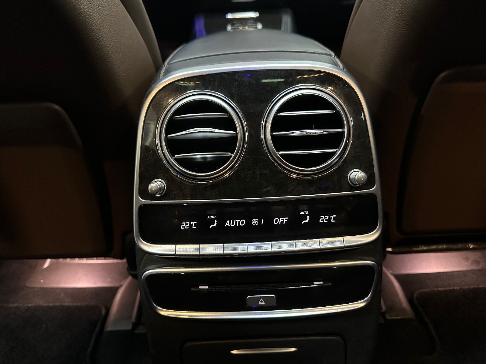 Fahrzeugabbildung Mercedes-Benz S 500 Lang *TV*HUD*4xMassage*PANO*AMG LINE*360°"