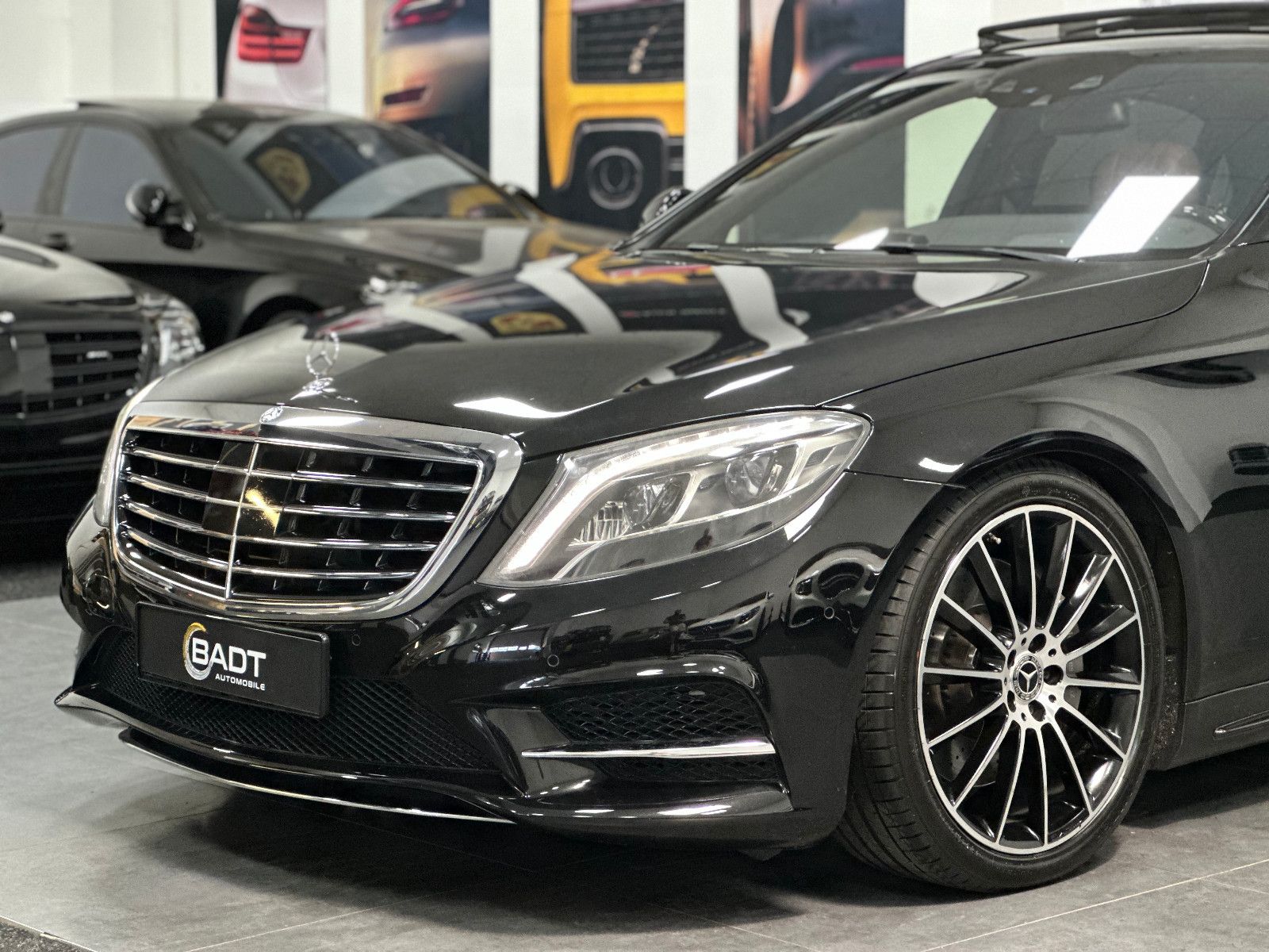 Fahrzeugabbildung Mercedes-Benz S 500 Lang *TV*HUD*4xMassage*PANO*AMG LINE*360°"