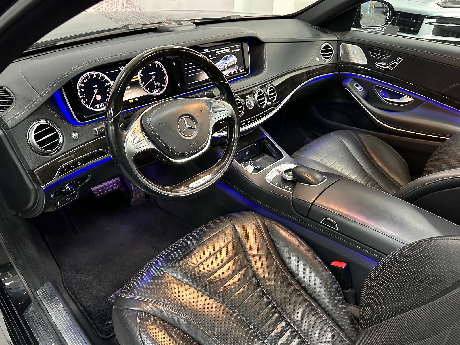 Fahrzeugabbildung Mercedes-Benz S 500 Lang *TV*BURMESTER*PANO*AMG LINE*
