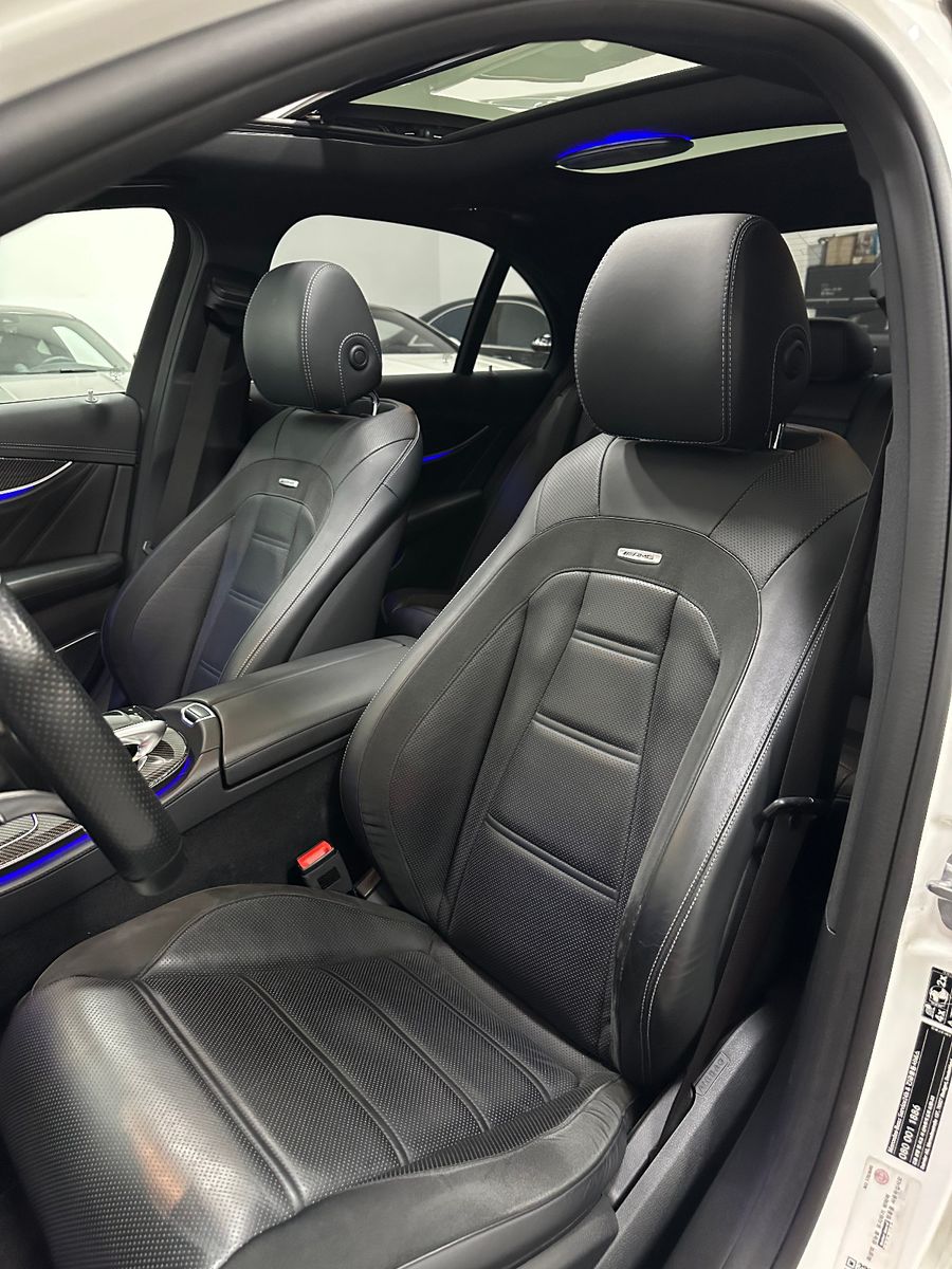 Fahrzeugabbildung Mercedes-Benz E 63 AMG 4Matic+ *3D BURMESTER*CARBON*VOLL*