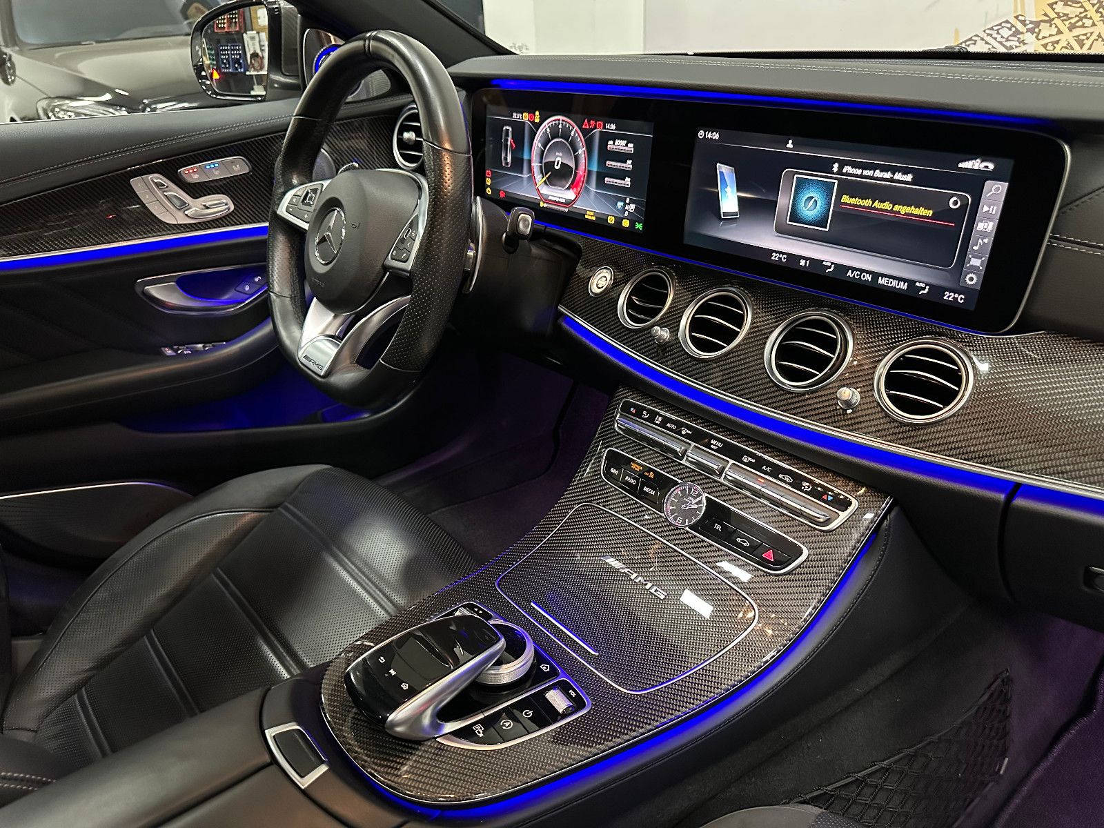 Fahrzeugabbildung Mercedes-Benz E 63 AMG 4Matic+ *3D BURMESTER*CARBON*VOLL*