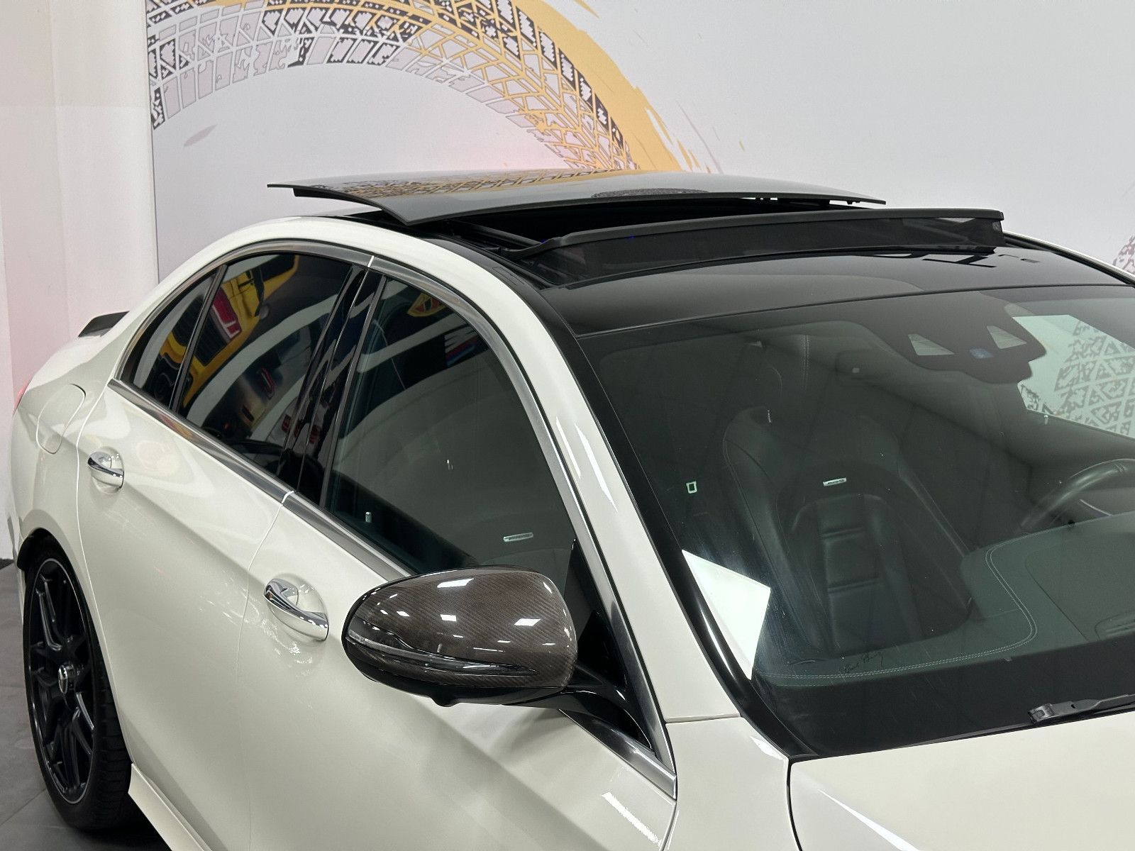 Fahrzeugabbildung Mercedes-Benz E 63 AMG 4Matic+ *3D BURMESTER*CARBON*VOLL*