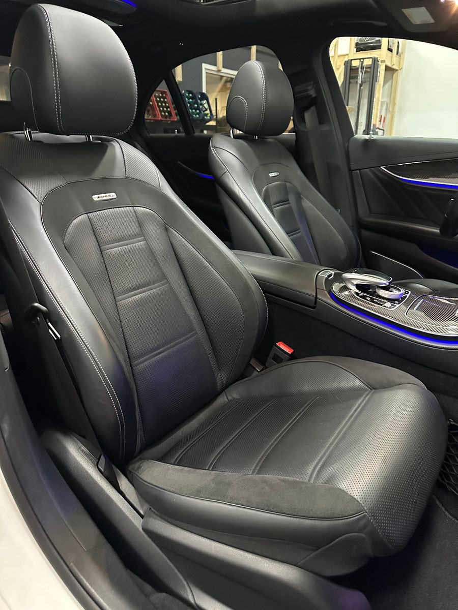Fahrzeugabbildung Mercedes-Benz E 63 AMG 4Matic+ *3D BURMESTER*CARBON*VOLL*