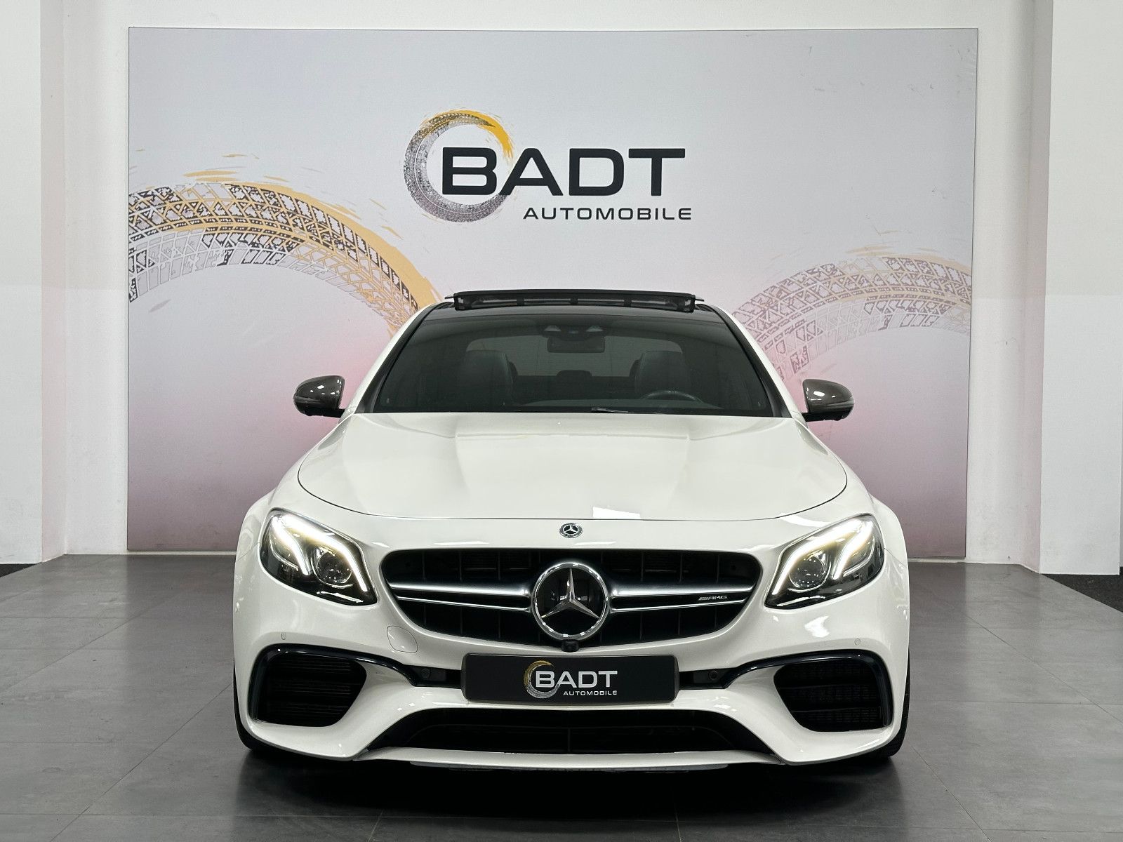 Fahrzeugabbildung Mercedes-Benz E 63 AMG 4Matic+ *3D BURMESTER*CARBON*VOLL*