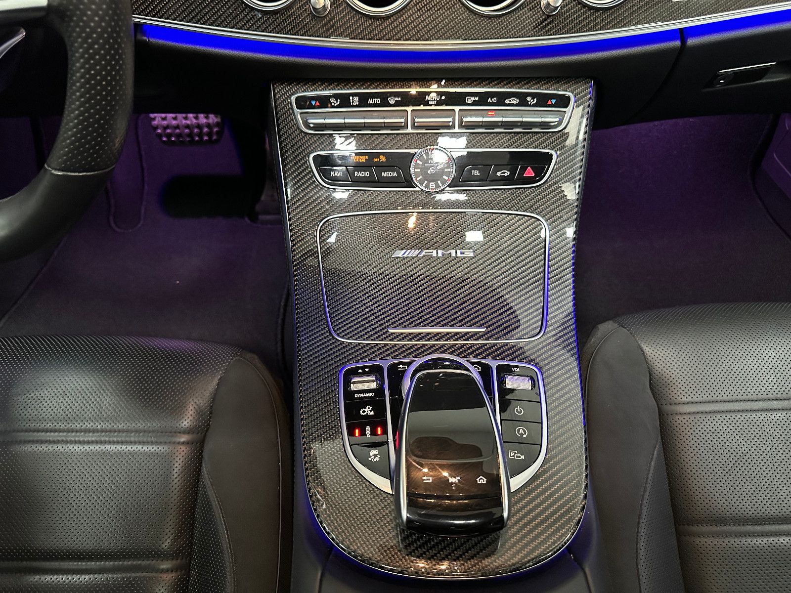 Fahrzeugabbildung Mercedes-Benz E 63 AMG 4Matic+ *3D BURMESTER*CARBON*VOLL*
