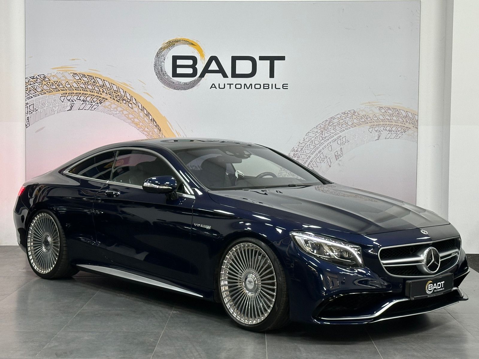 Fahrzeugabbildung Mercedes-Benz S 63 AMG 4Matic Coupe/22Zoll/360°/BREMSEN NEU/