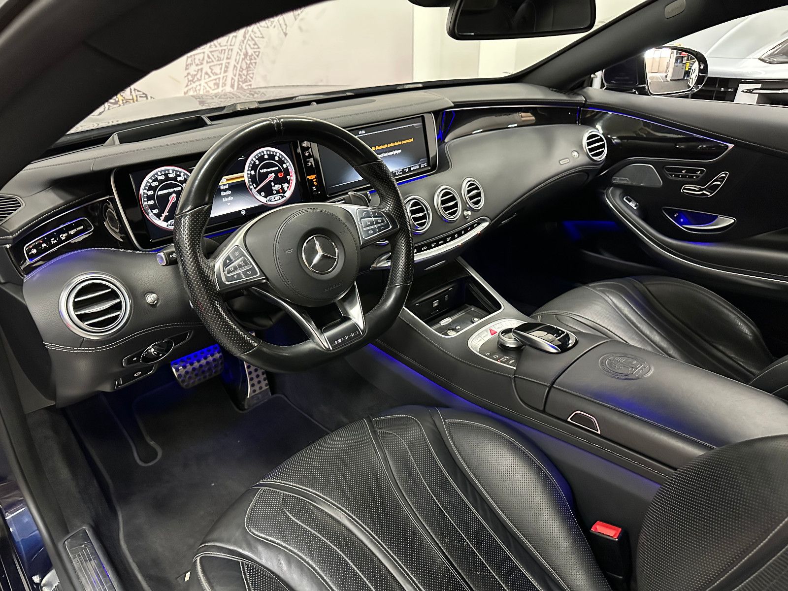 Fahrzeugabbildung Mercedes-Benz S 63 AMG 4Matic Coupe/22Zoll/360°/BREMSEN NEU/