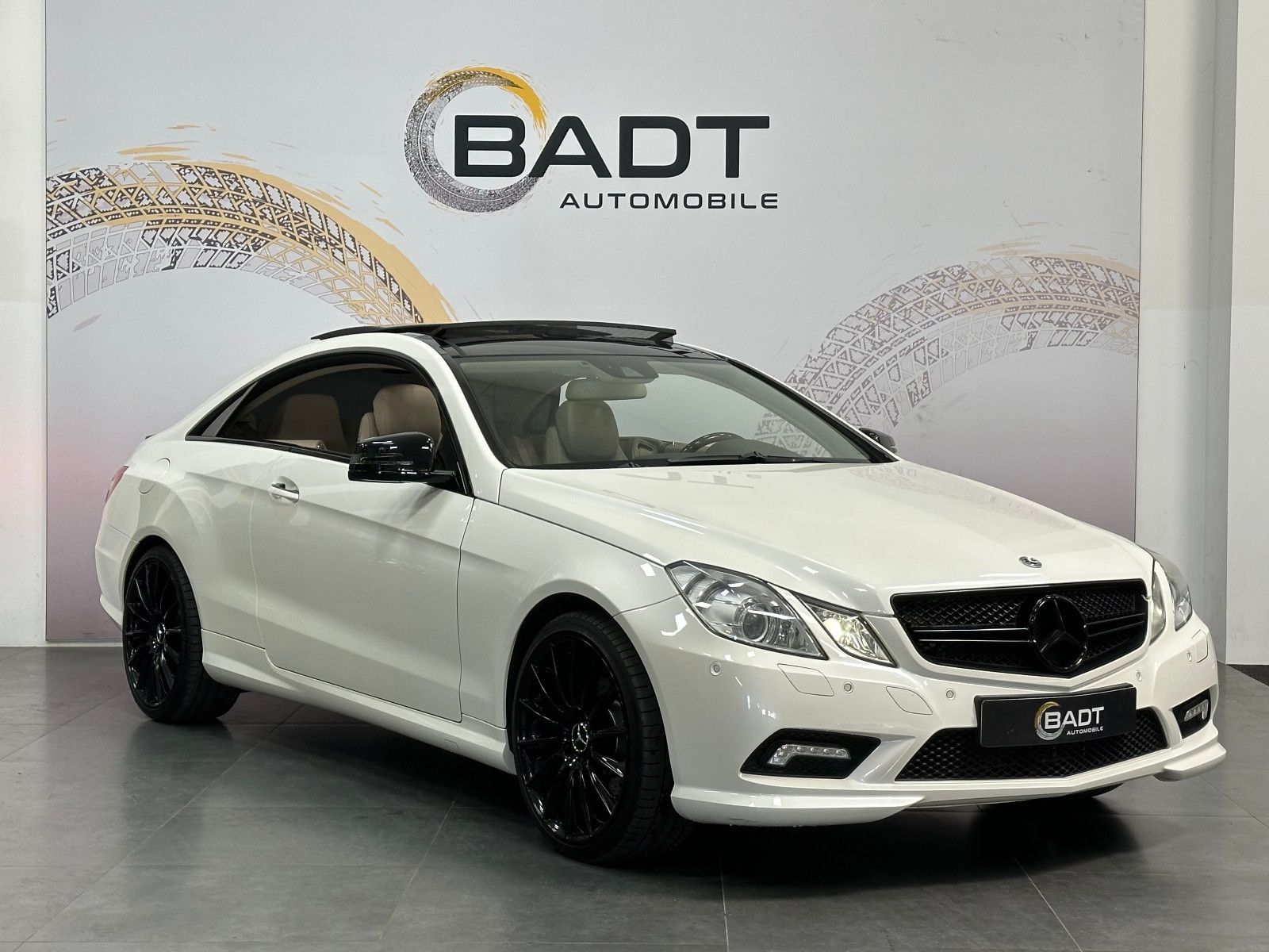 Fahrzeugabbildung Mercedes-Benz E 500 Coupe AMG*PANO*MEMORY*MEC ESD*