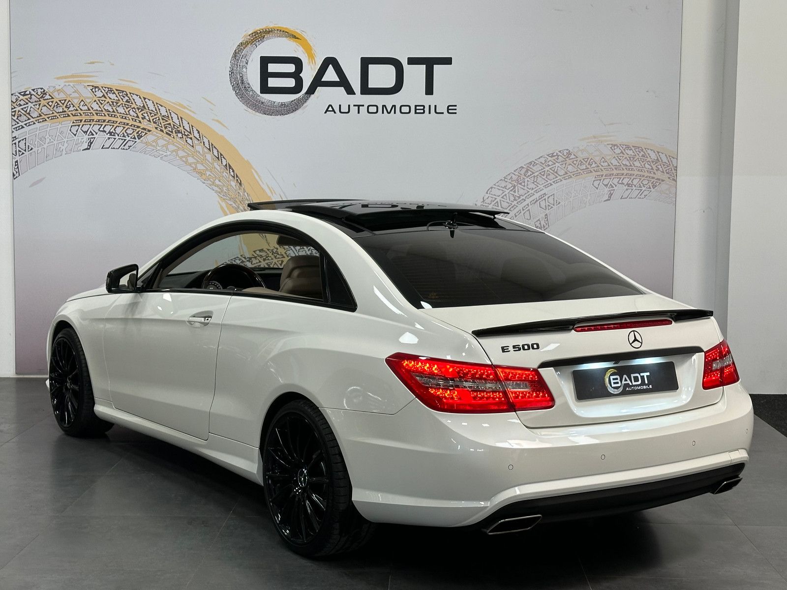 Fahrzeugabbildung Mercedes-Benz E 500 Coupe AMG*PANO*MEMORY*MEC ESD*