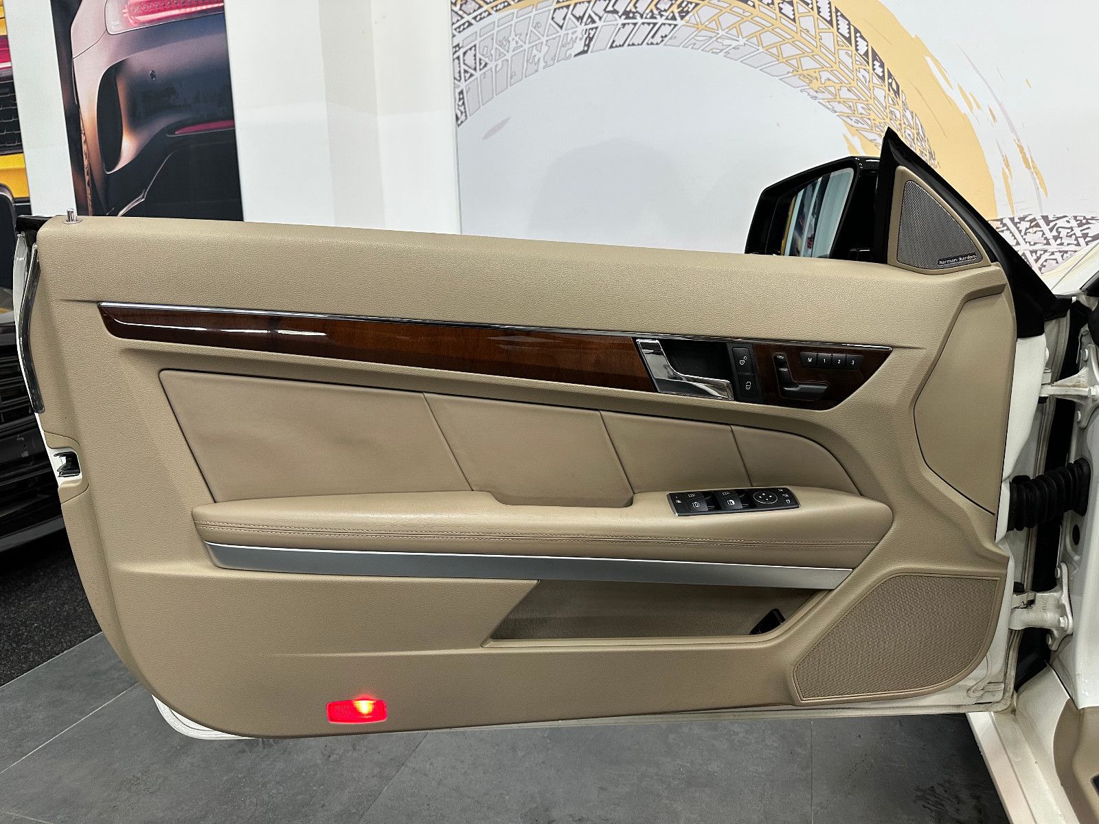 Fahrzeugabbildung Mercedes-Benz E 500 Coupe AMG*PANO*MEMORY*MEC ESD*