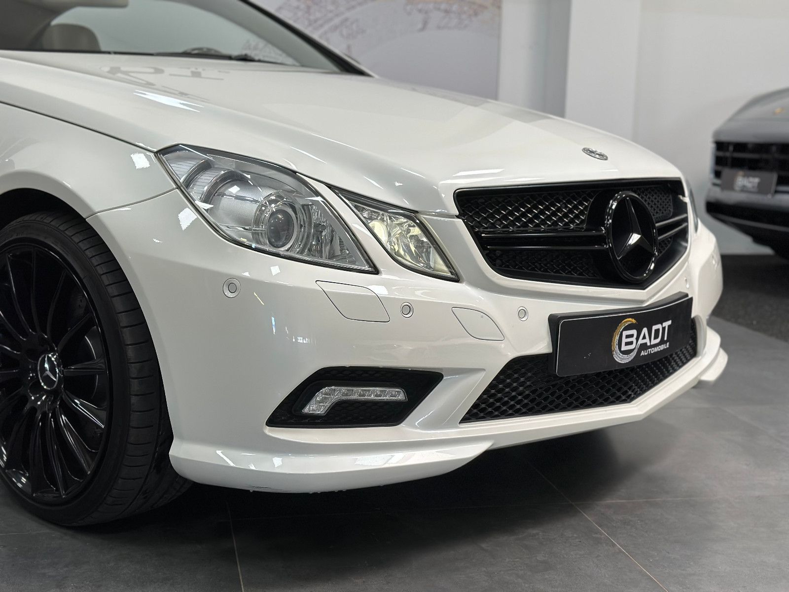 Fahrzeugabbildung Mercedes-Benz E 500 Coupe AMG*PANO*MEMORY*MEC ESD*
