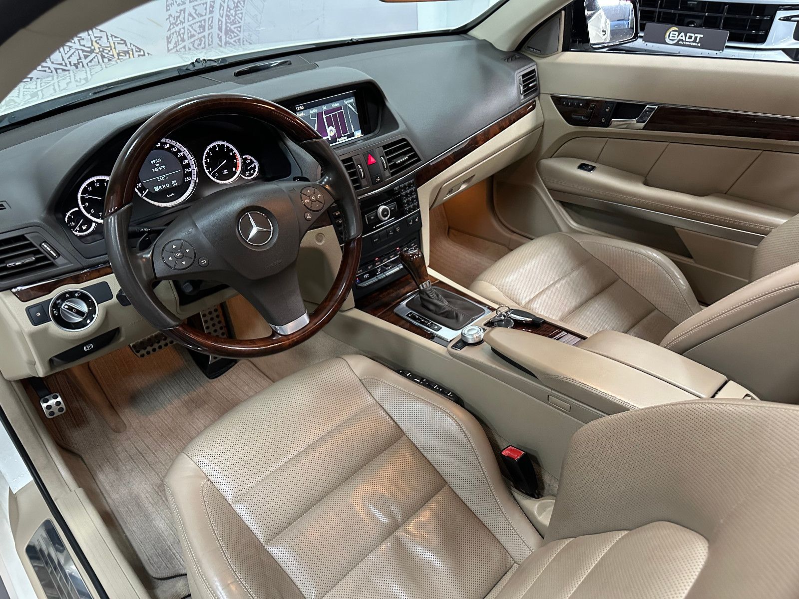 Fahrzeugabbildung Mercedes-Benz E 500 Coupe AMG*PANO*MEMORY*MEC ESD*