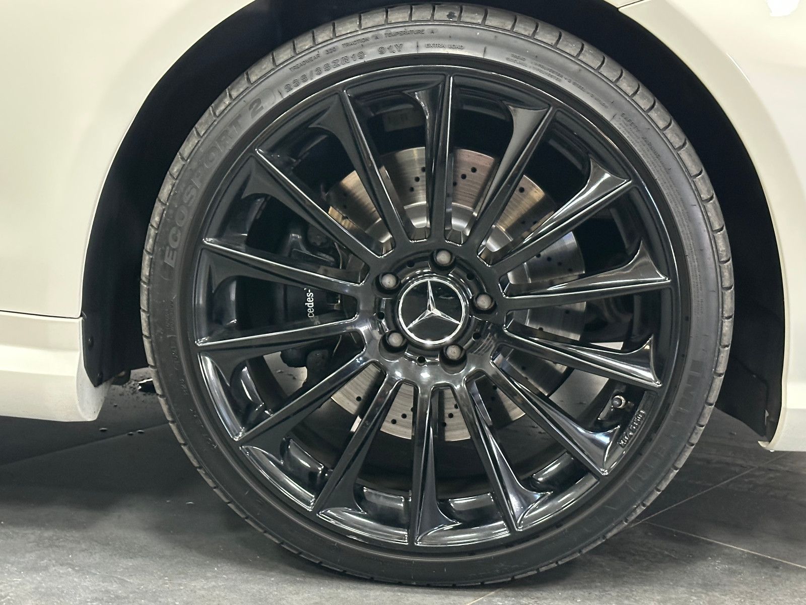 Fahrzeugabbildung Mercedes-Benz E 500 Coupe AMG*PANO*MEMORY*MEC ESD*