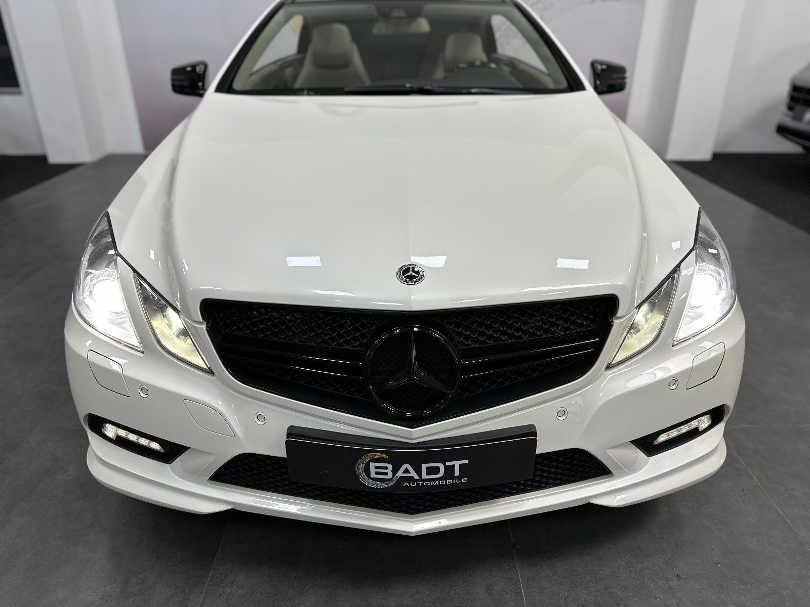 Fahrzeugabbildung Mercedes-Benz E 500 Coupe AMG*PANO*MEMORY*MEC ESD*