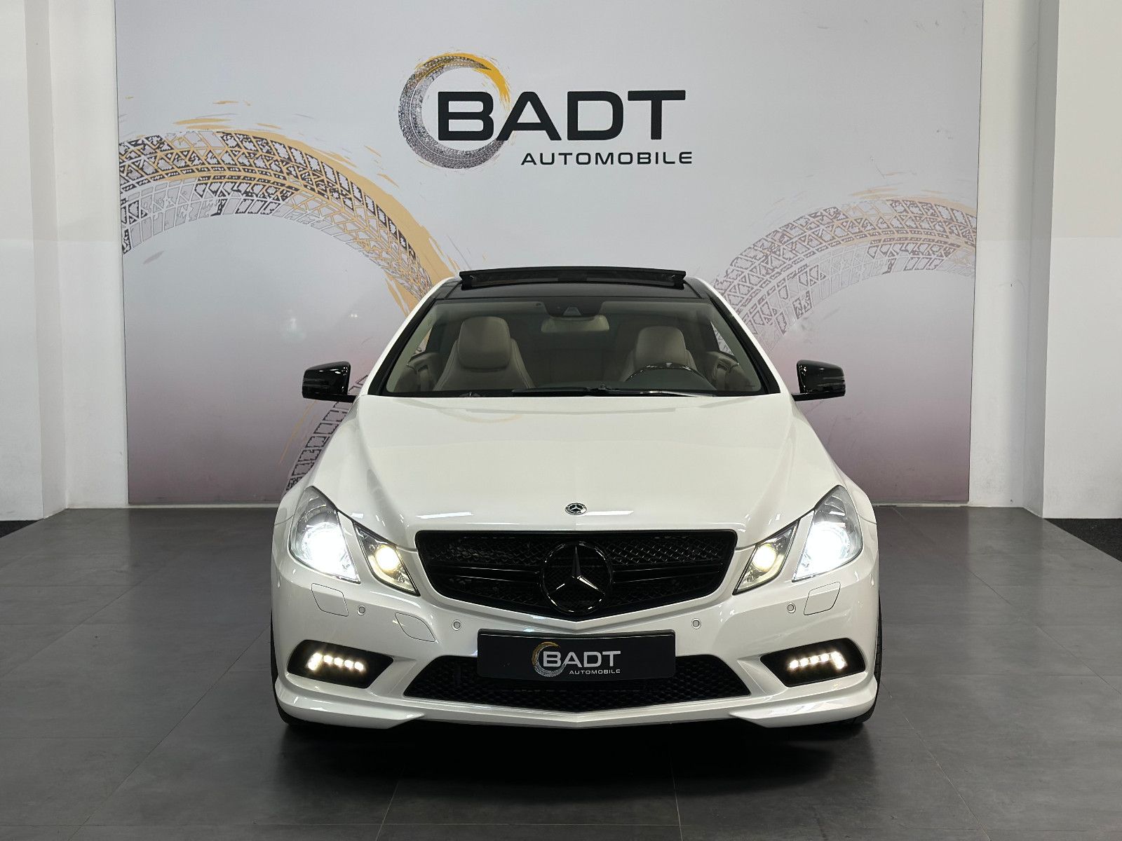 Fahrzeugabbildung Mercedes-Benz E 500 Coupe AMG*PANO*MEMORY*MEC ESD*