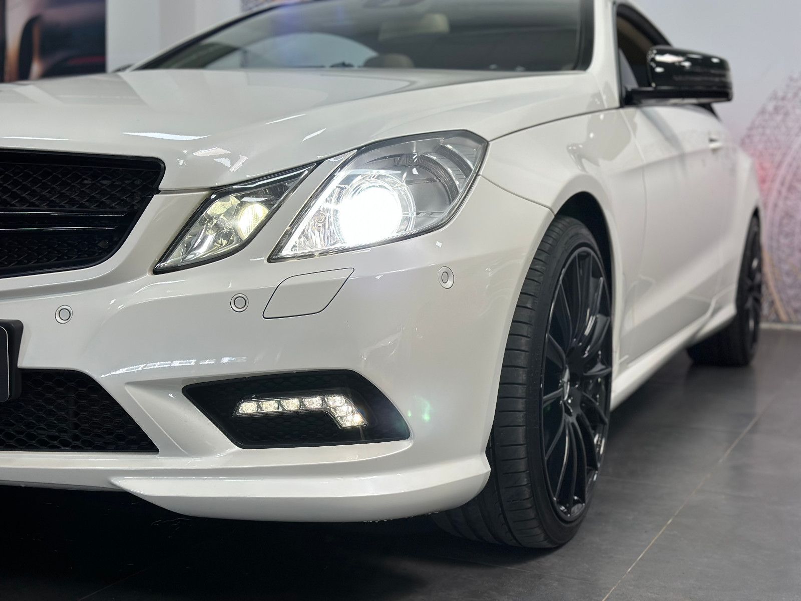 Fahrzeugabbildung Mercedes-Benz E 500 Coupe AMG*PANO*MEMORY*MEC ESD*