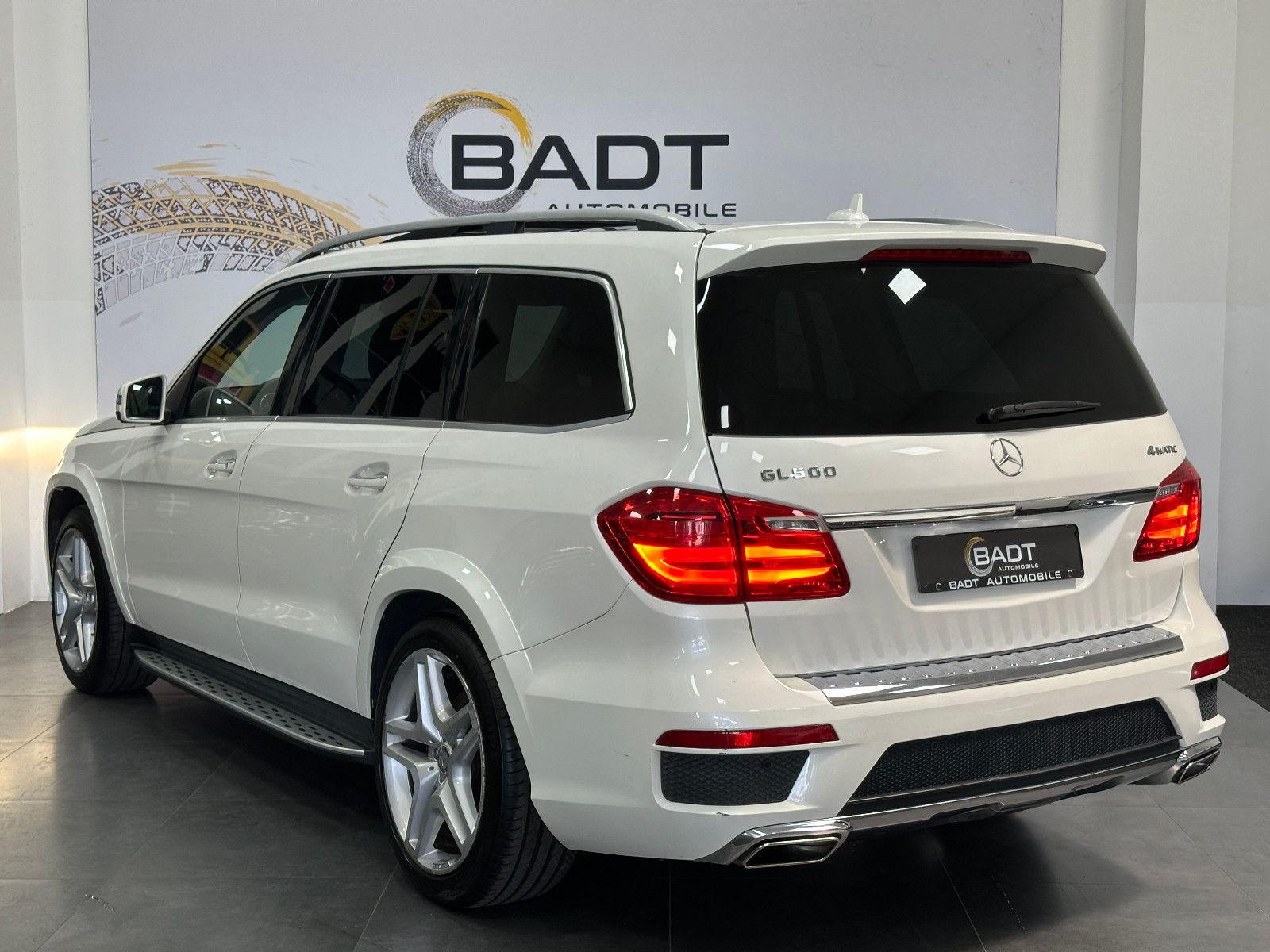 Fahrzeugabbildung Mercedes-Benz GL 500 BlueEfficiency 4Matic*PANORAMA*AMG*MASSAG