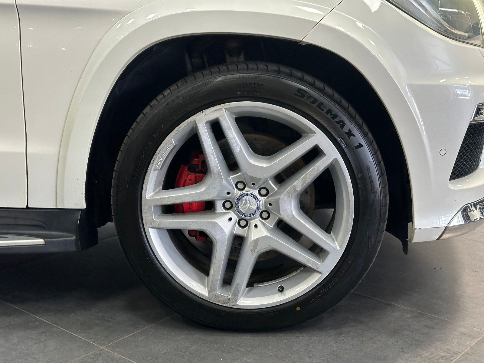 Fahrzeugabbildung Mercedes-Benz GL 500 BlueEfficiency 4Matic*PANORAMA*AMG*MASSAG