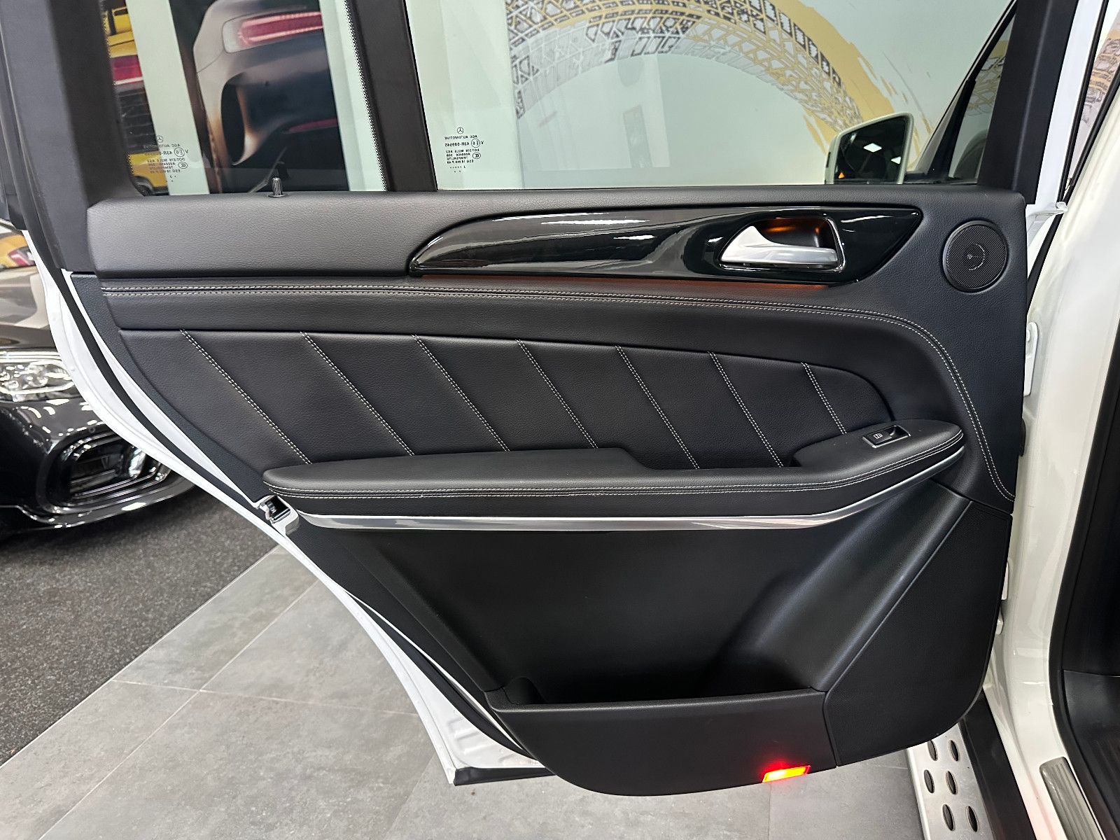 Fahrzeugabbildung Mercedes-Benz GL 500 BlueEfficiency 4Matic*PANORAMA*AMG*MASSAG