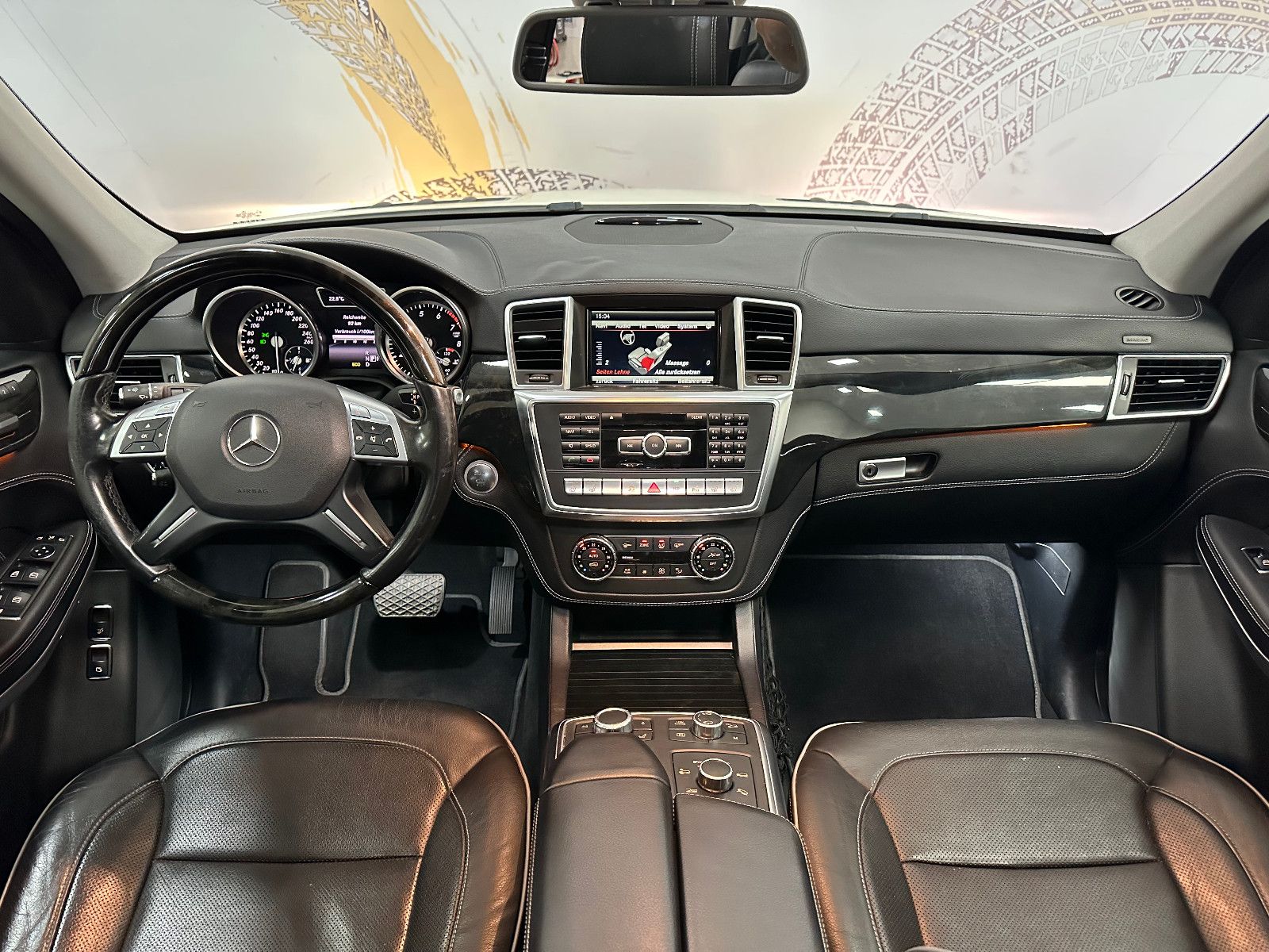 Fahrzeugabbildung Mercedes-Benz GL 500 BlueEfficiency 4Matic*PANORAMA*AMG*MASSAG