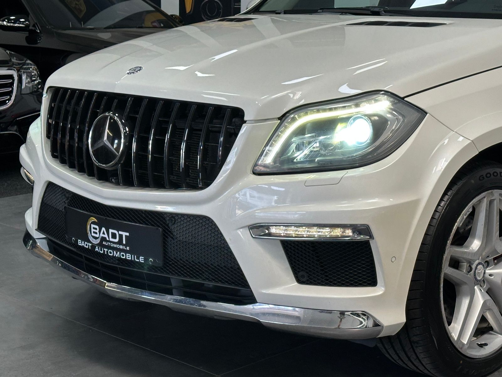 Fahrzeugabbildung Mercedes-Benz GL 500 BlueEfficiency 4Matic*PANORAMA*AMG*MASSAG