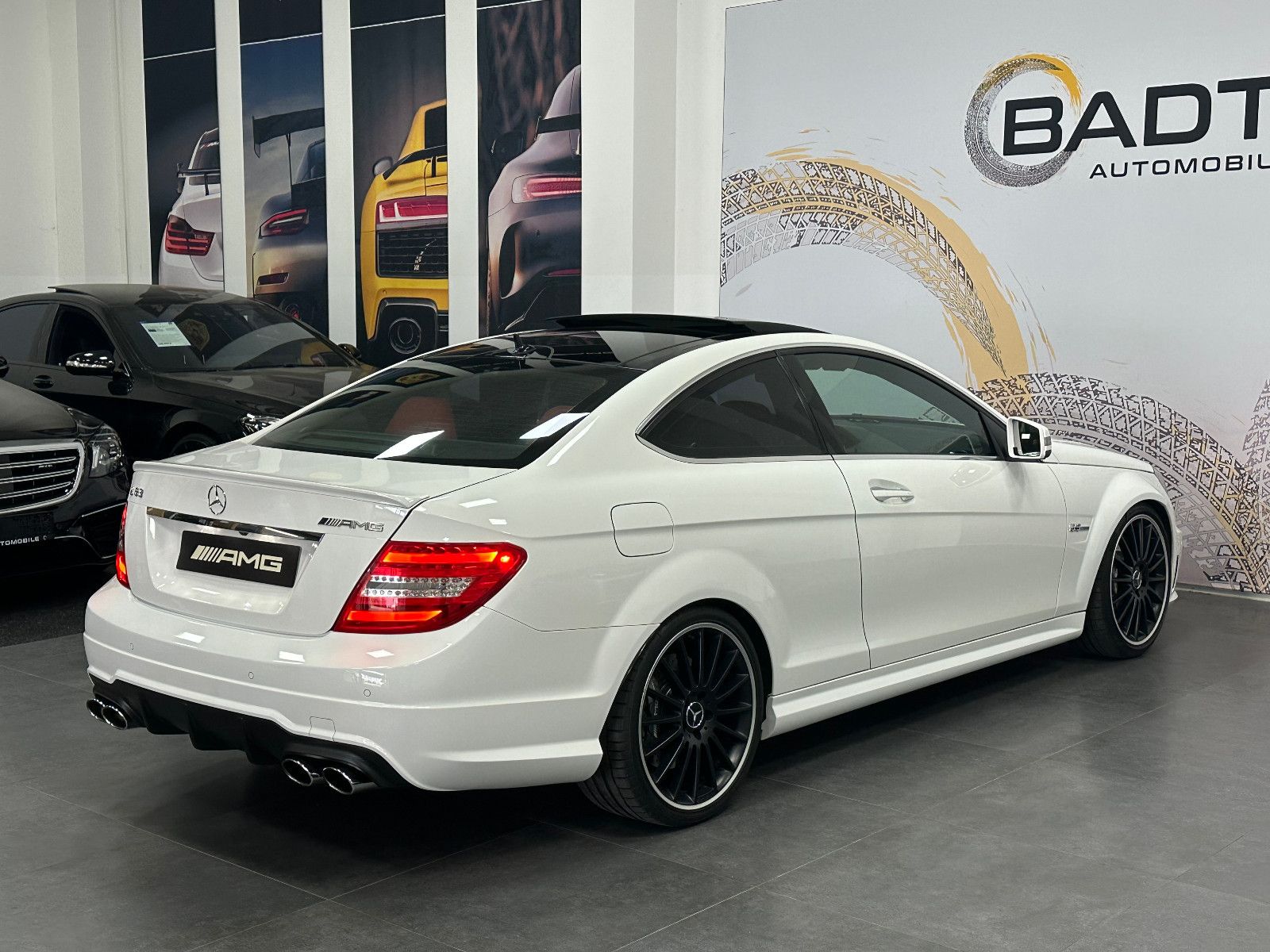 Fahrzeugabbildung Mercedes-Benz C 63 AMG Coupe*PANO*H&K*19"*BREMSE NEU*
