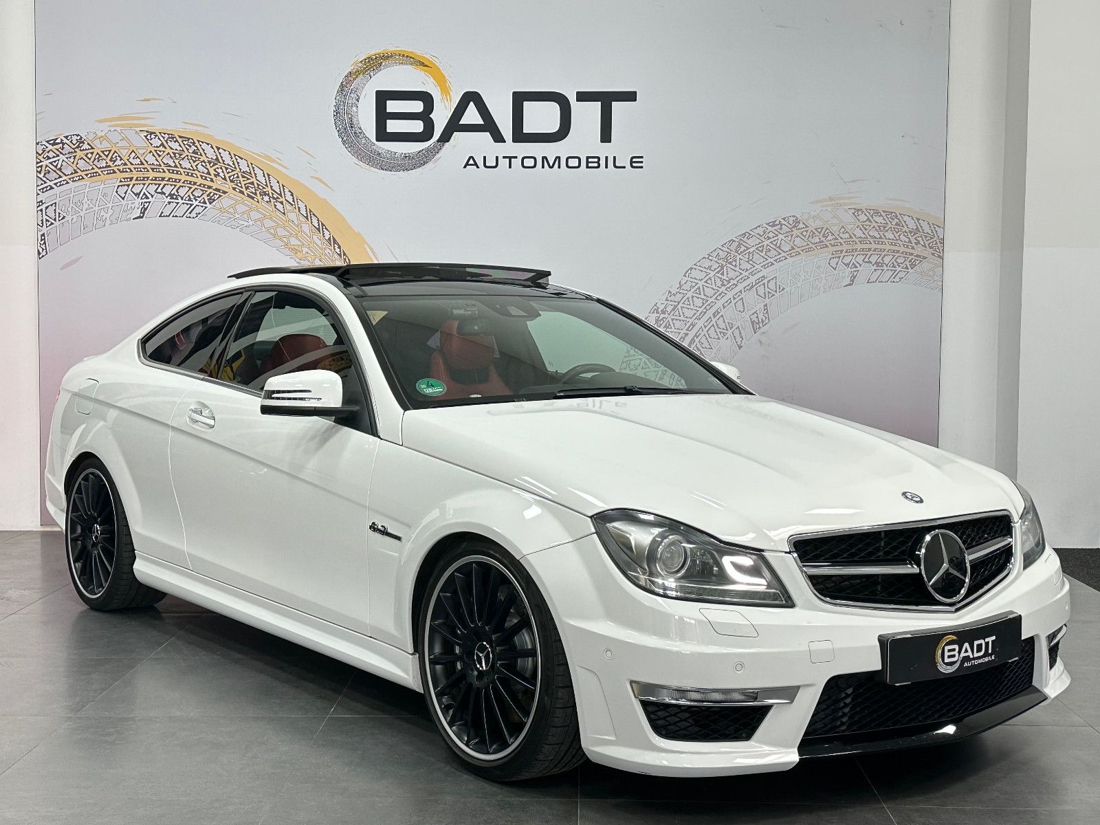 Fahrzeugabbildung Mercedes-Benz C 63 AMG Coupe*PANO*H&K*19"*BREMSE NEU*