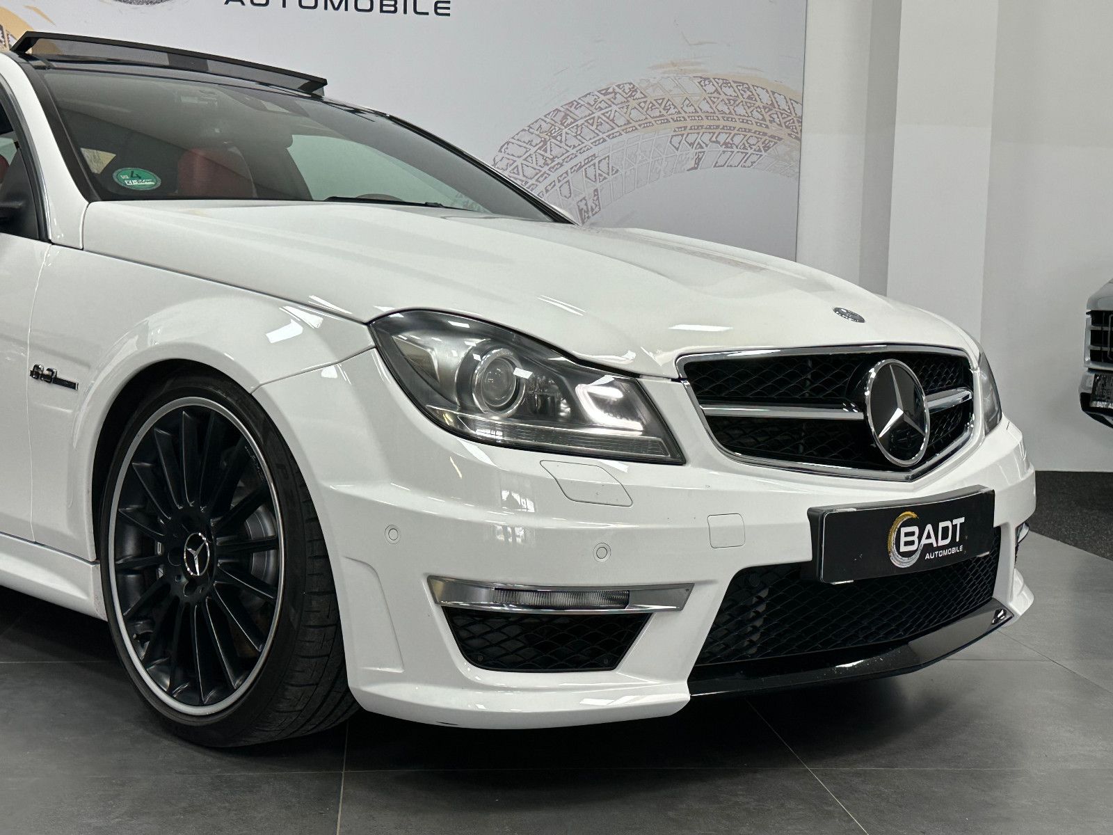 Fahrzeugabbildung Mercedes-Benz C 63 AMG Coupe*PANO*H&K*19"*BREMSE NEU*