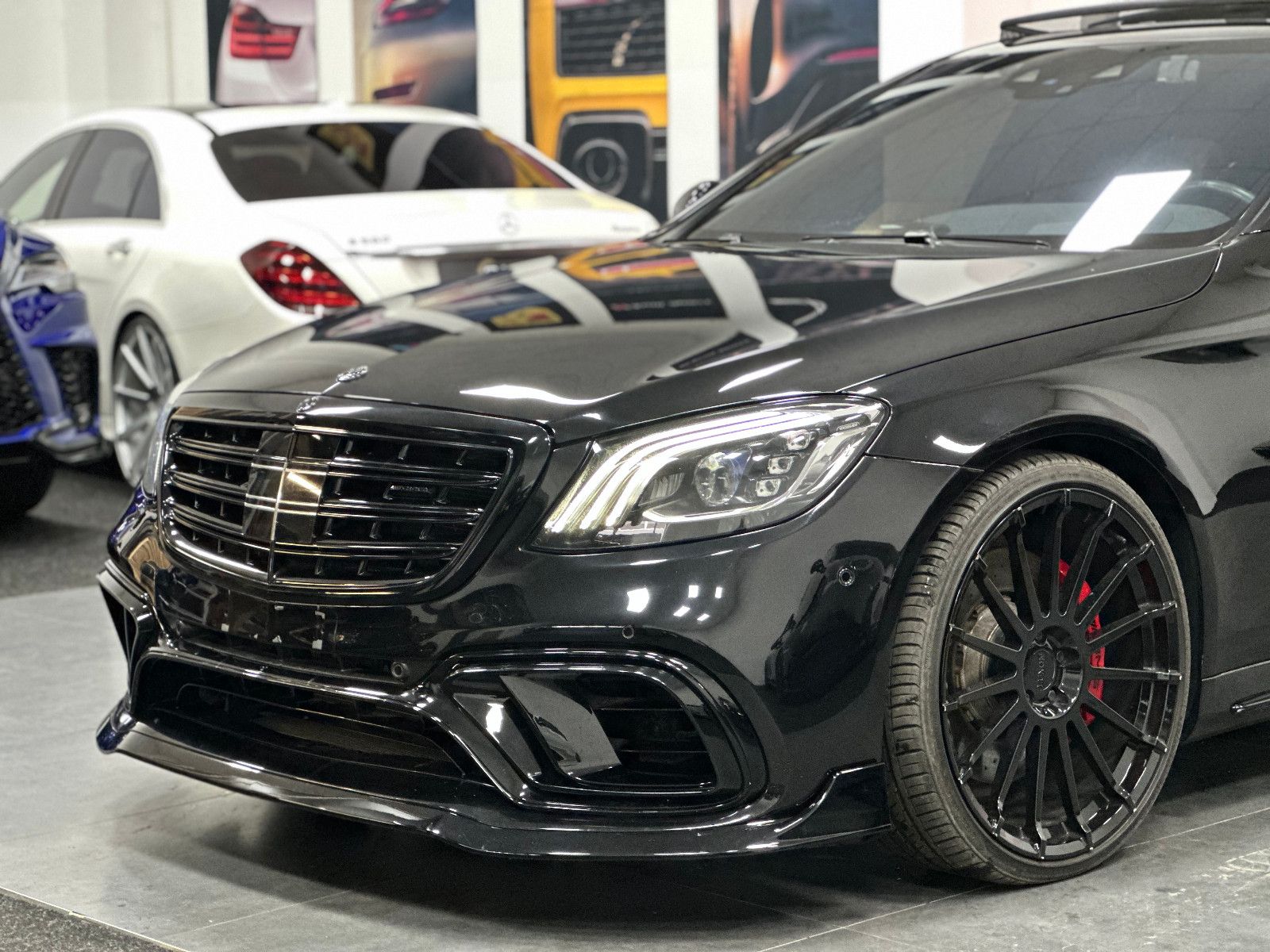 Fahrzeugabbildung Mercedes-Benz S 63 AMG 4Matic+ L *22Zoll*PANO*Voll*