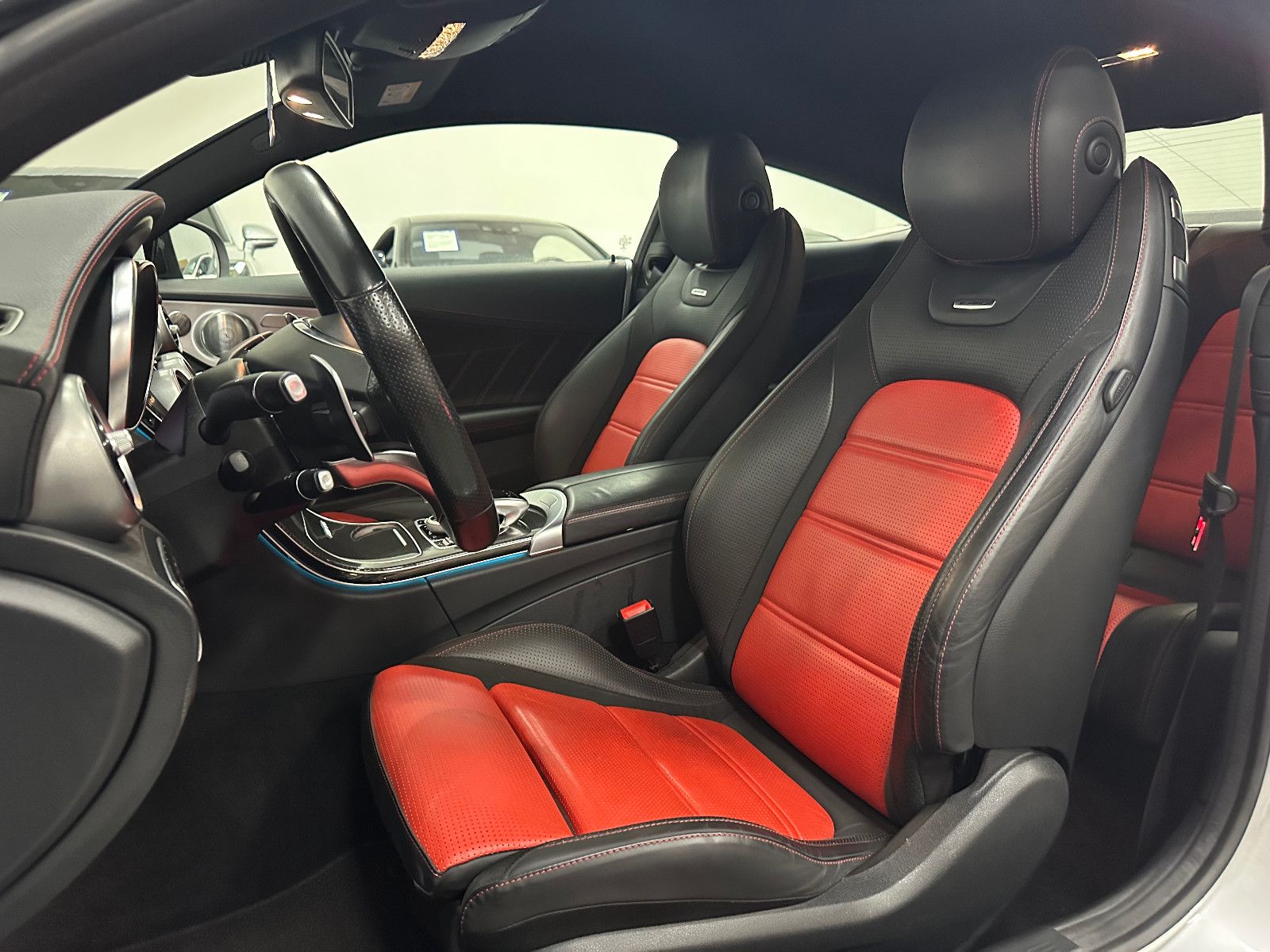Fahrzeugabbildung Mercedes-Benz C 63 AMG Coupe *VOLLAUSSTATTUNG*DEUTSCH*2.HD*