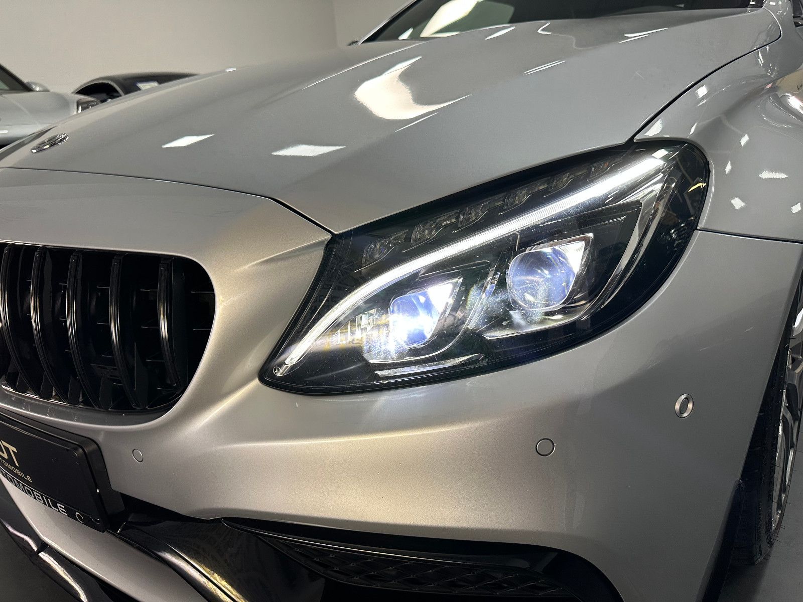Fahrzeugabbildung Mercedes-Benz C 63 AMG Coupe *VOLLAUSSTATTUNG*DEUTSCH*2.HD*