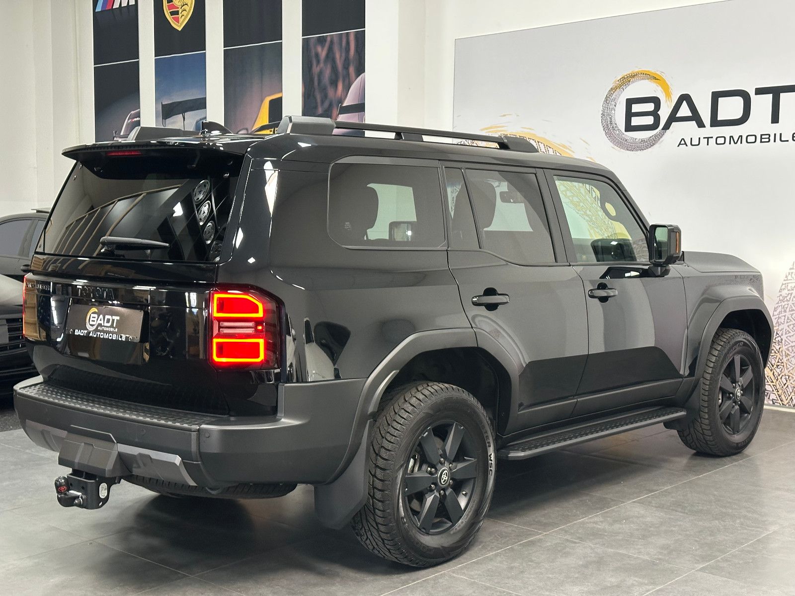 Fahrzeugabbildung Toyota Land Cruiser 2,8 D-4D 151 kW AWD Executive EXPOR