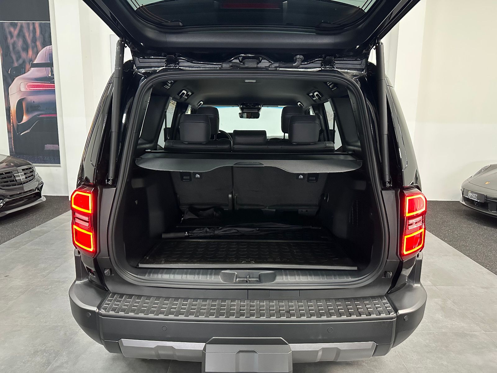 Fahrzeugabbildung Toyota Land Cruiser 2,8 D-4D 151 kW AWD Executive EXPOR