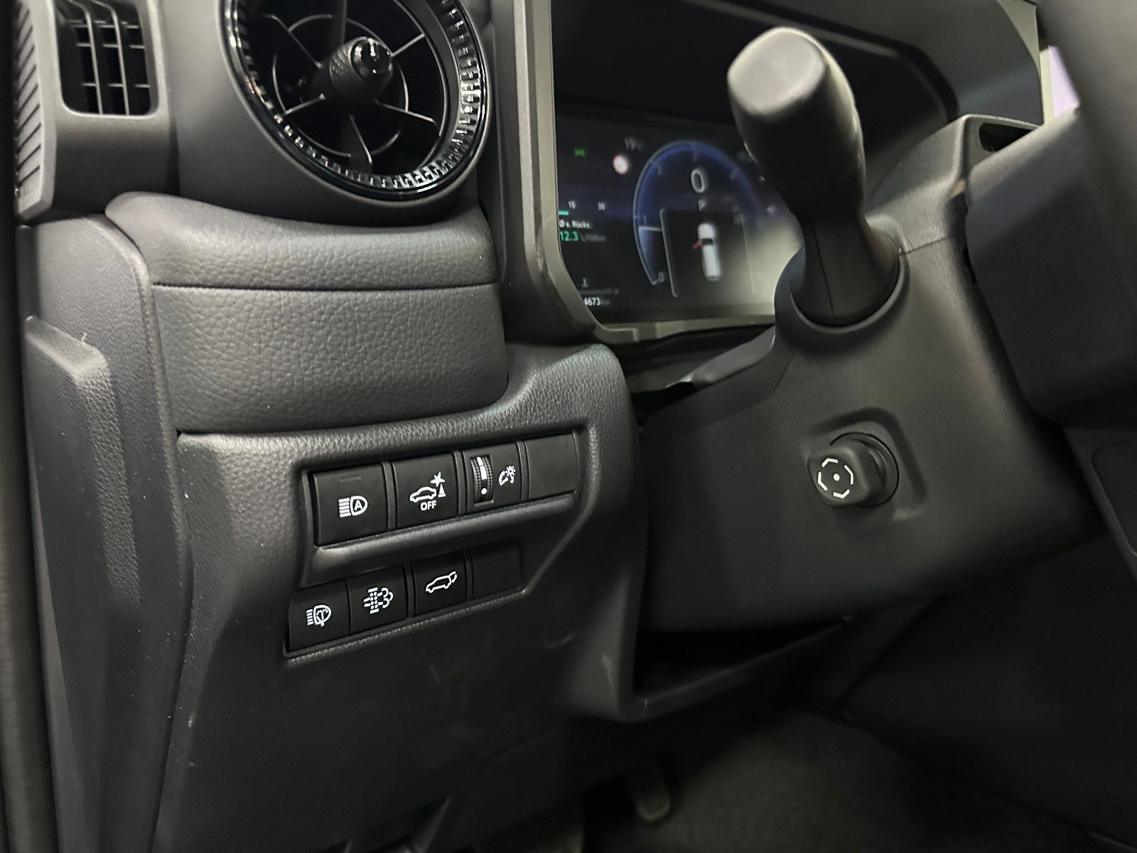 Fahrzeugabbildung Toyota Land Cruiser 2,8 D-4D 151 kW AWD Executive EXPOR