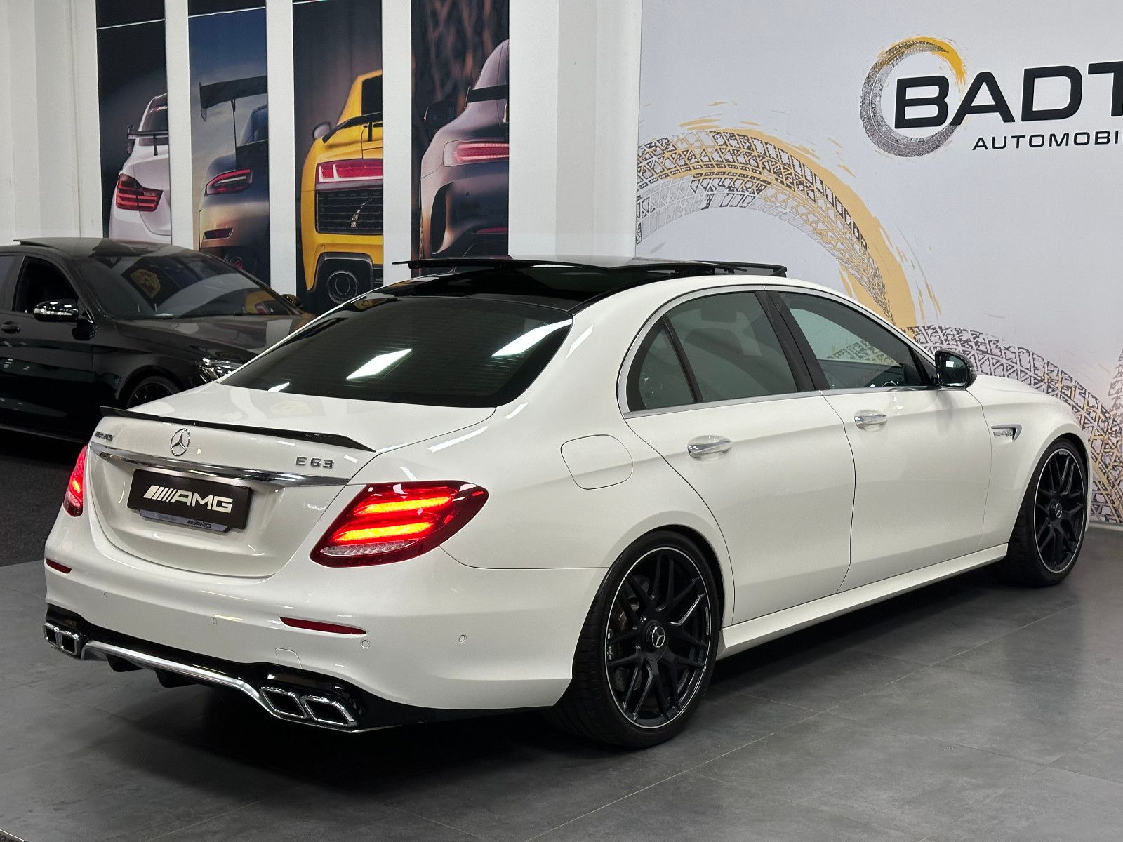 Fahrzeugabbildung Mercedes-Benz E 63 AMG 4Matic+ *3D BURMESTER*CARBON*VOLL*
